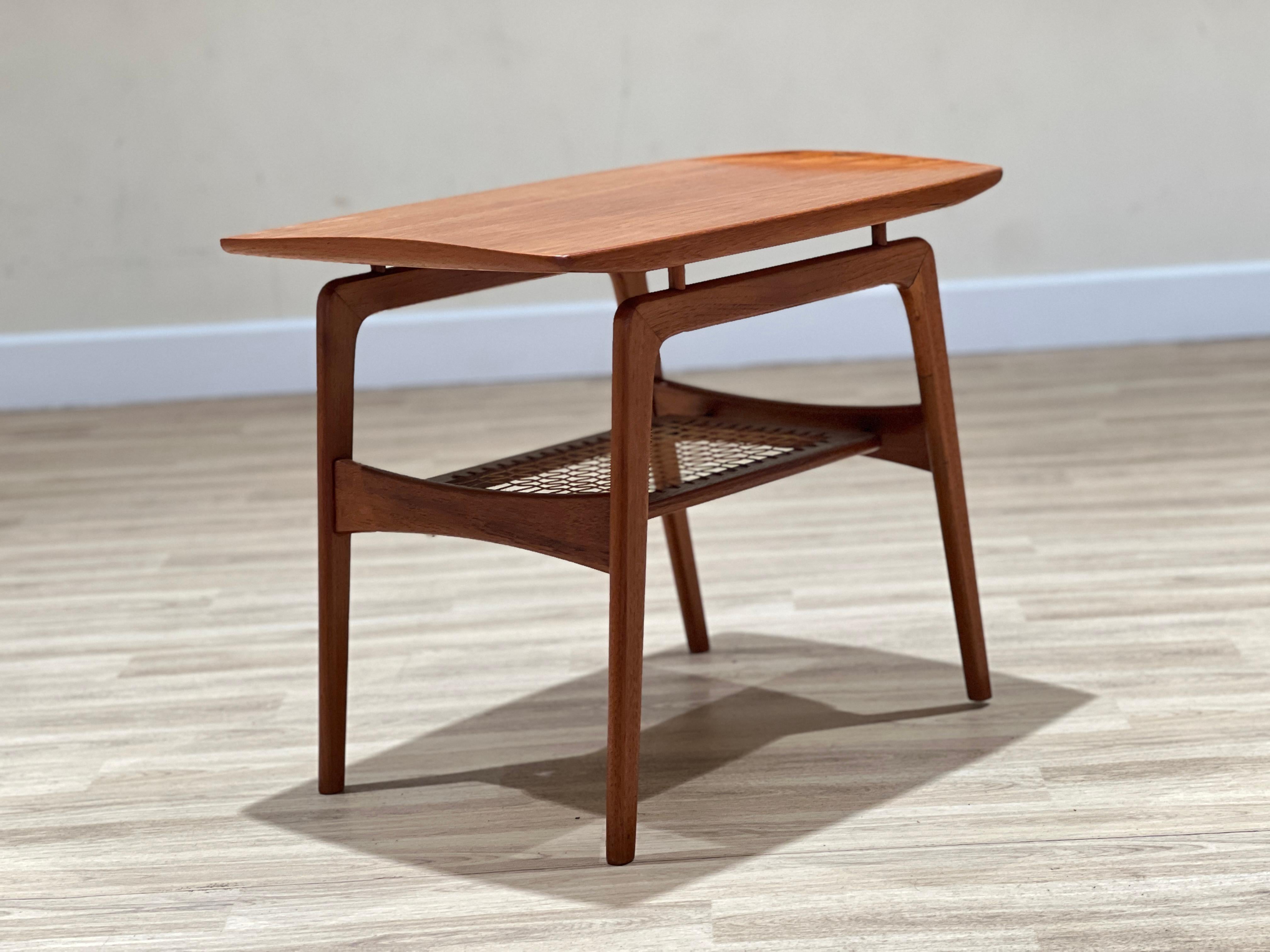Small coffee table by Arne Hovmand-Olsen For Sale 1