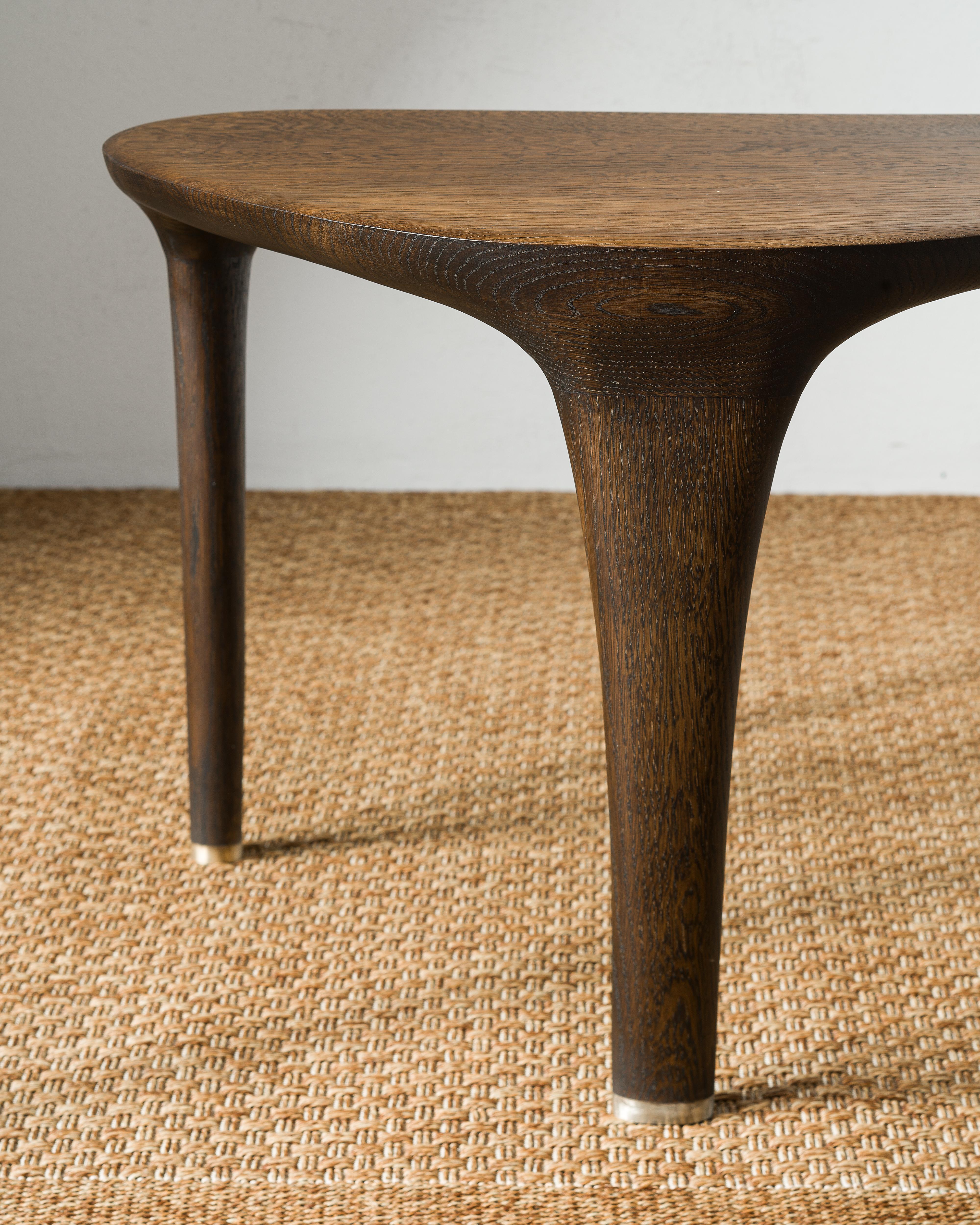 Postmoderne Petite table basse de Tomasz Omachel en vente