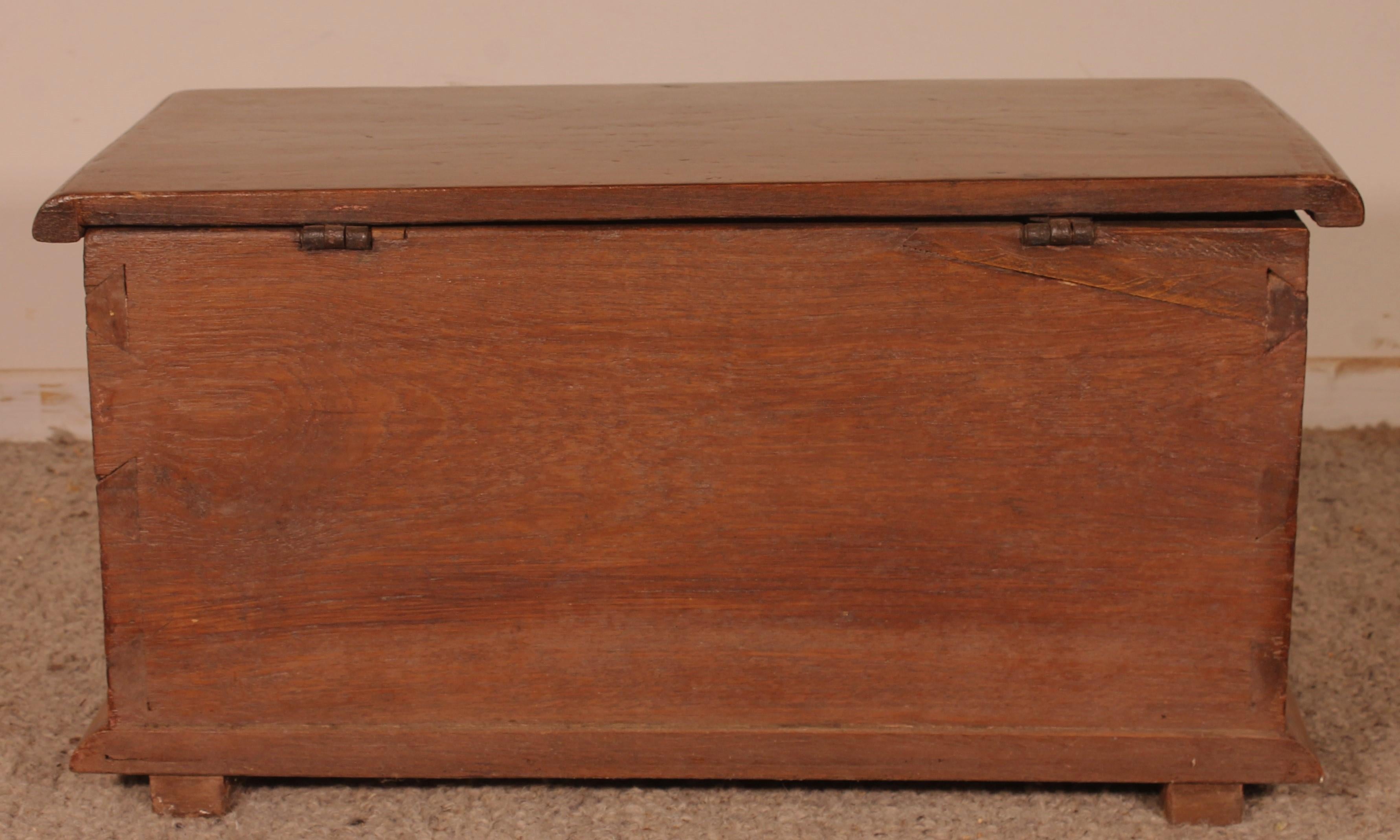 18th Century and Earlier Small Colonial Chest - 18th Century For Sale