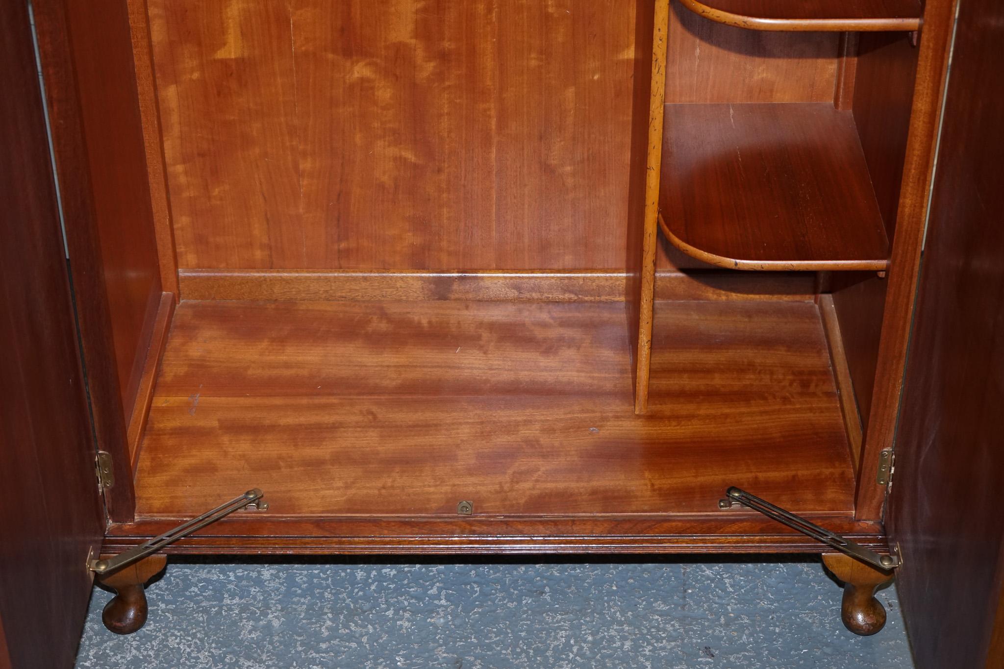 SMALL & COMPACT ART DECO 1940s BURR WALNUT WARDROBE 4