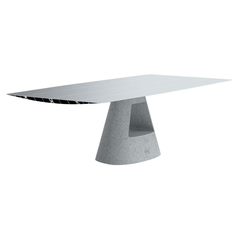 Kleiner Betontisch B von Konstantin Grcic