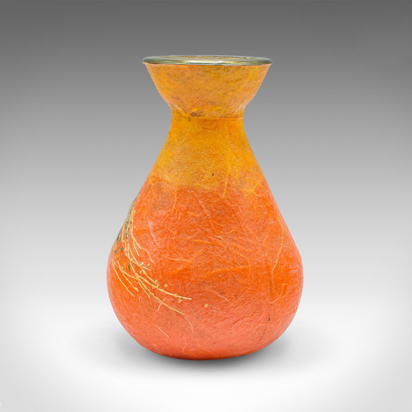 Piccolo portacandele contemporaneo, inglese, vetro artistico, votivo, vaso di fiori, supporto In condizioni buone in vendita a Hele, Devon, GB