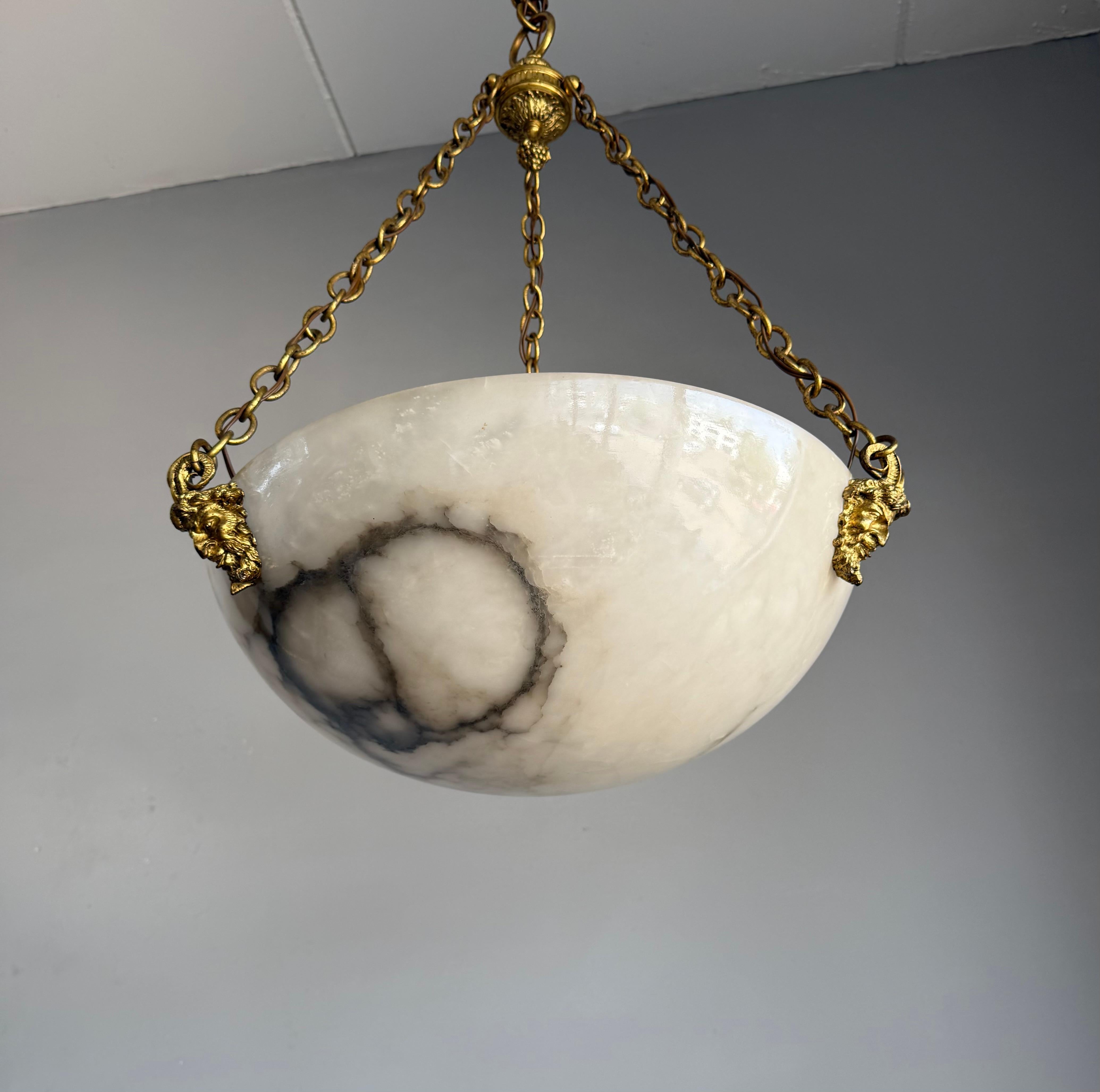 Coolest Ever Antique White & Black Alabaster Pendant Light w. Satyr Sculptures (Französisch) im Angebot