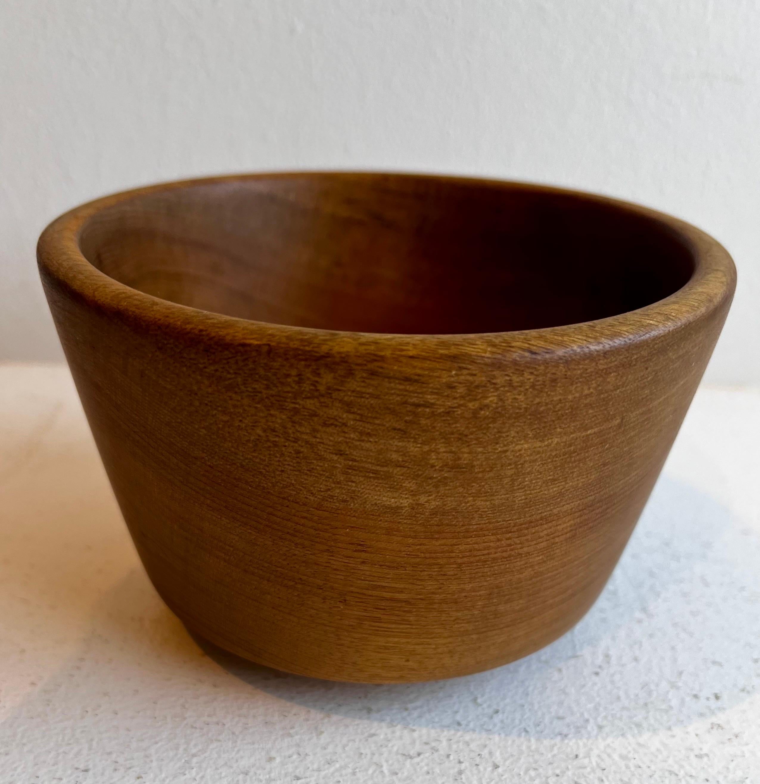American Craftsman Piccola ciotola in legno di Coos Bay, Oregon in vendita