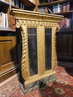Small corner display cabinet in lacquered and gilded wood, Italy