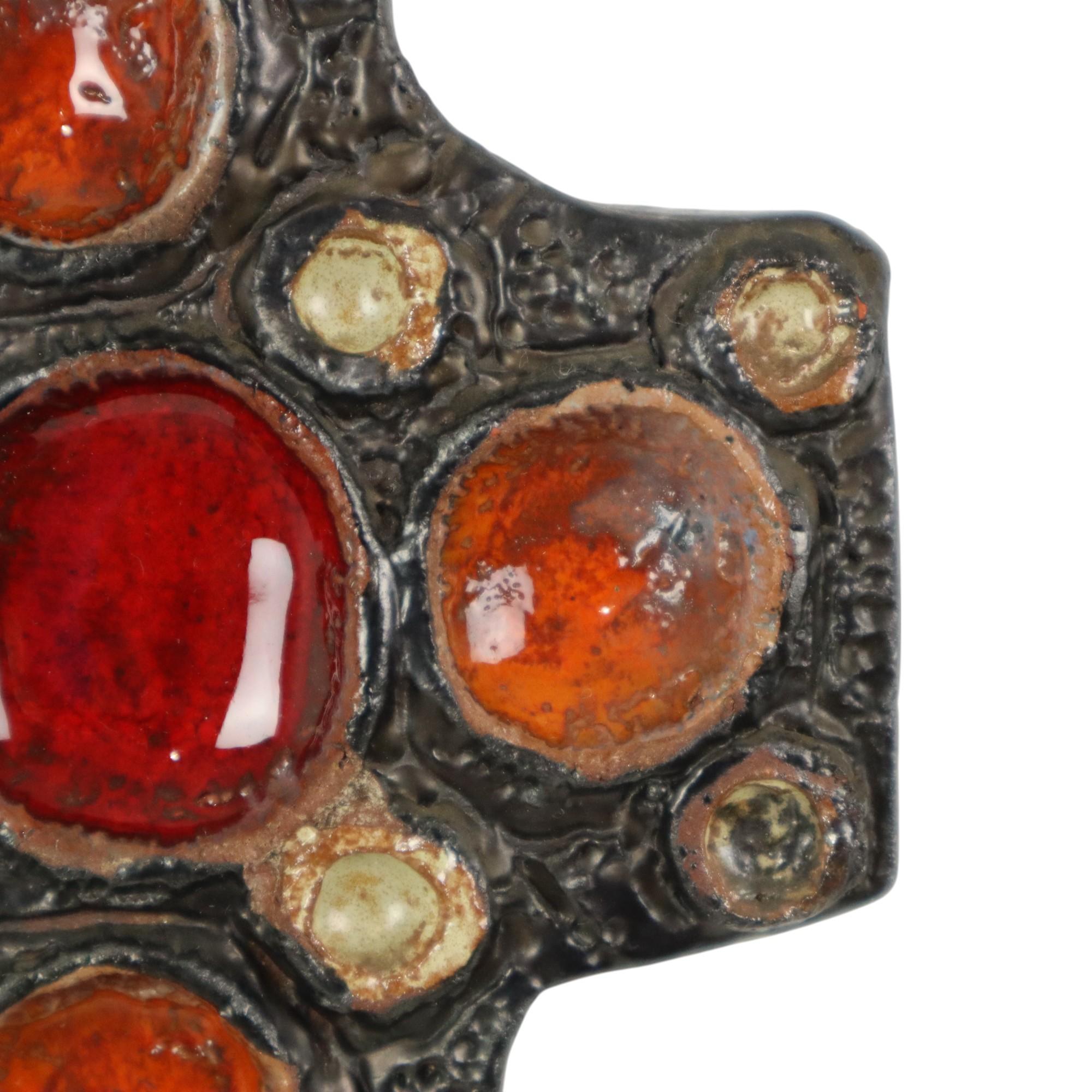 Petite Croix Crucifix Poterie Perignem Amphora Style en vente 1