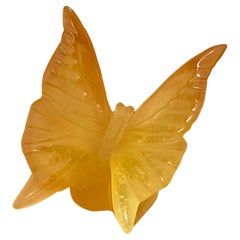 Petite sculpture de papillon en cristal / presse-papiers de Daum, France