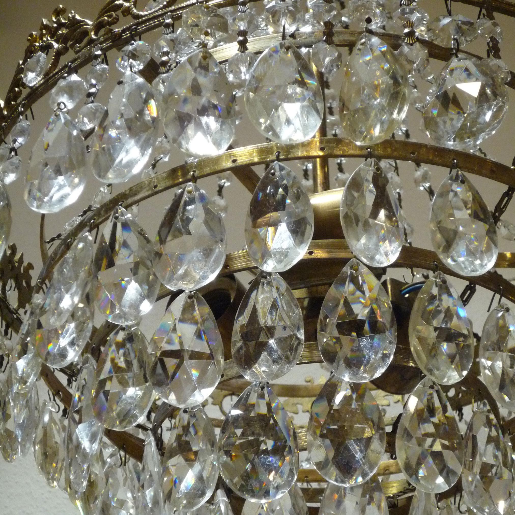 Small Crystal Chandelier, Bohemian Crystal (Neoklassisches Revival)