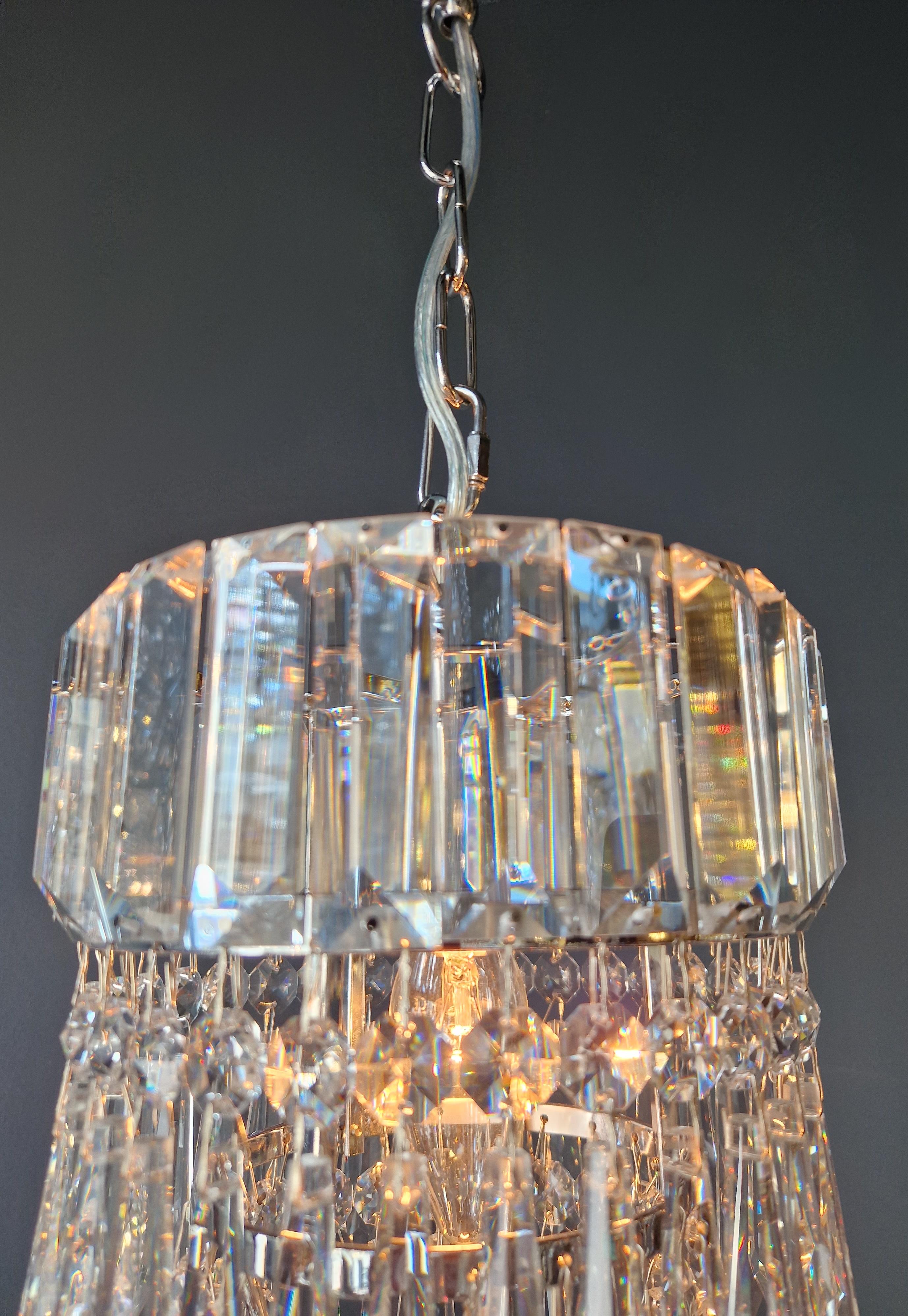 Piccolo lampadario di cristallo a soffitto, argento, cromo e corridoio in vendita 3