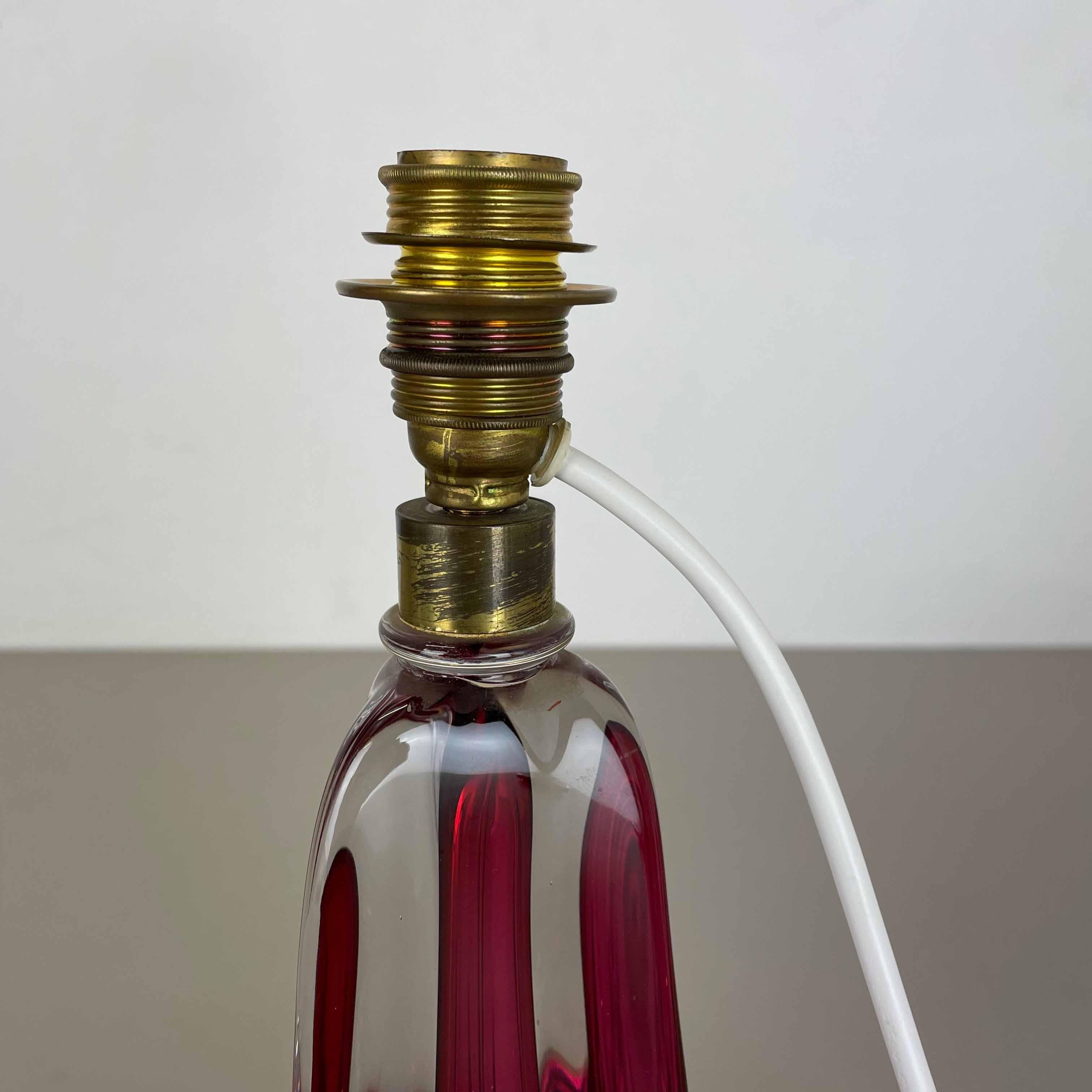 Petite lampe de bureau rose en cristal de Murano, Val Saint Lambert, Belgique, années 1960 en vente 3