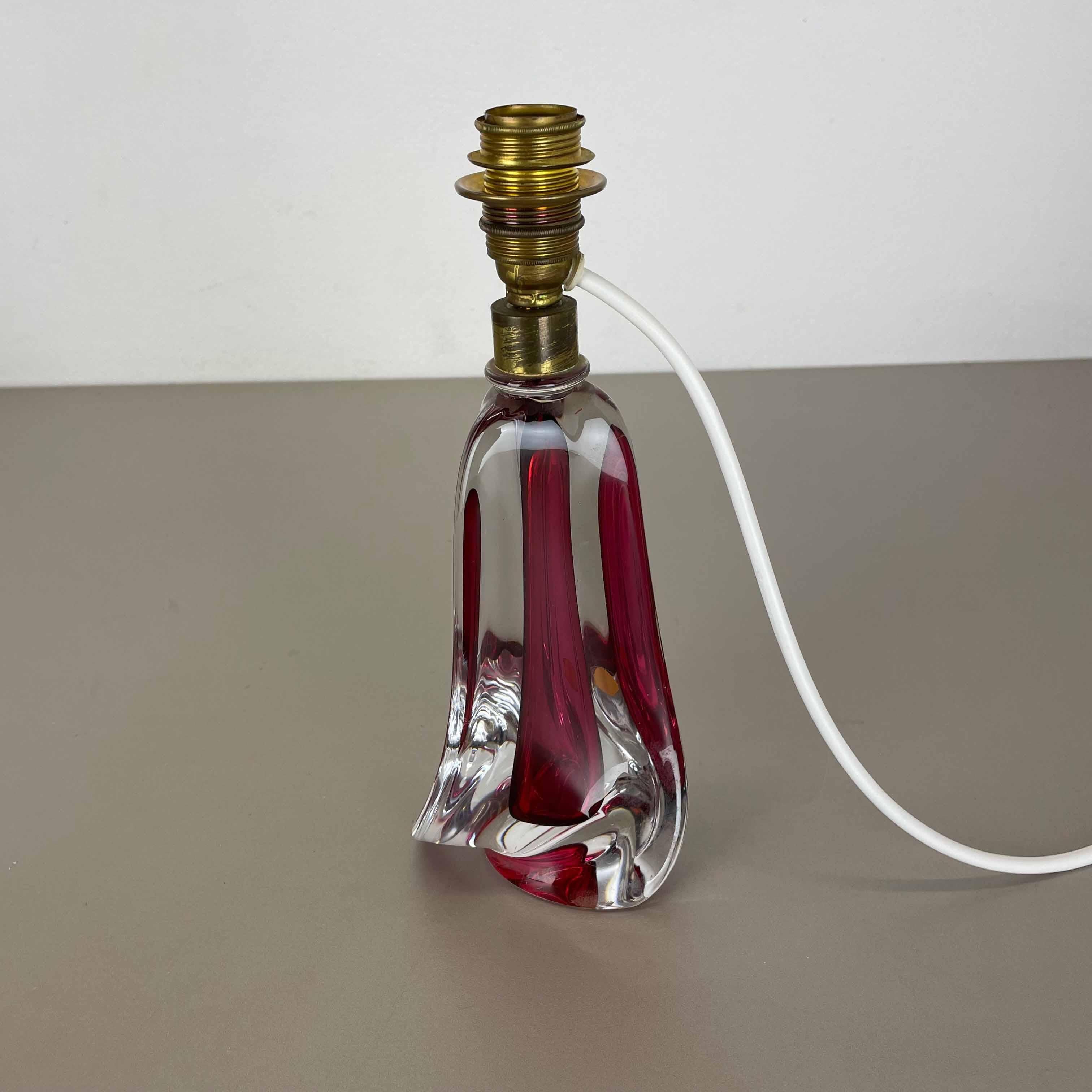 20ième siècle Petite lampe de bureau rose en cristal de Murano, Val Saint Lambert, Belgique, années 1960 en vente