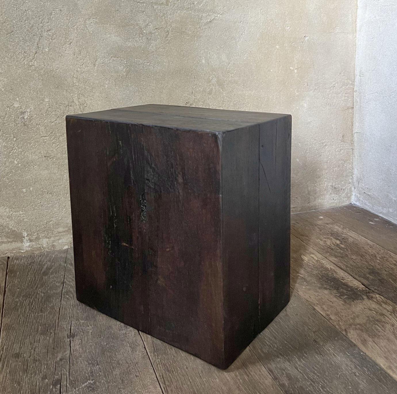 This small version of our cube side table is made from 18th century Oak. All sides are in reclaimed oak floorboards. While upholding golden cut proportions these small side tables are as versatile as beautiful. It can be used as pedestal, side table