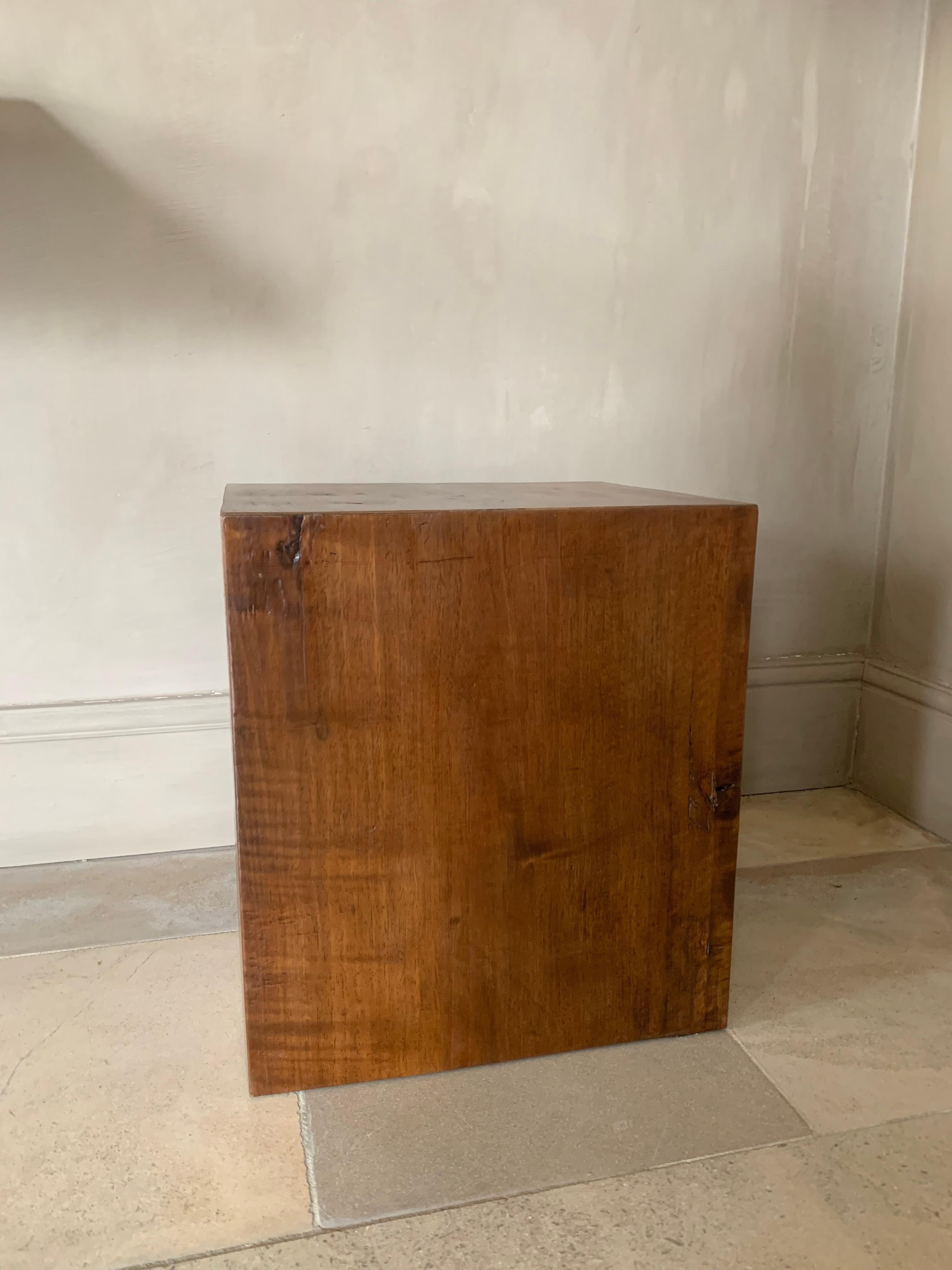 Small Cube Sidetable 18th Century Walnut 1