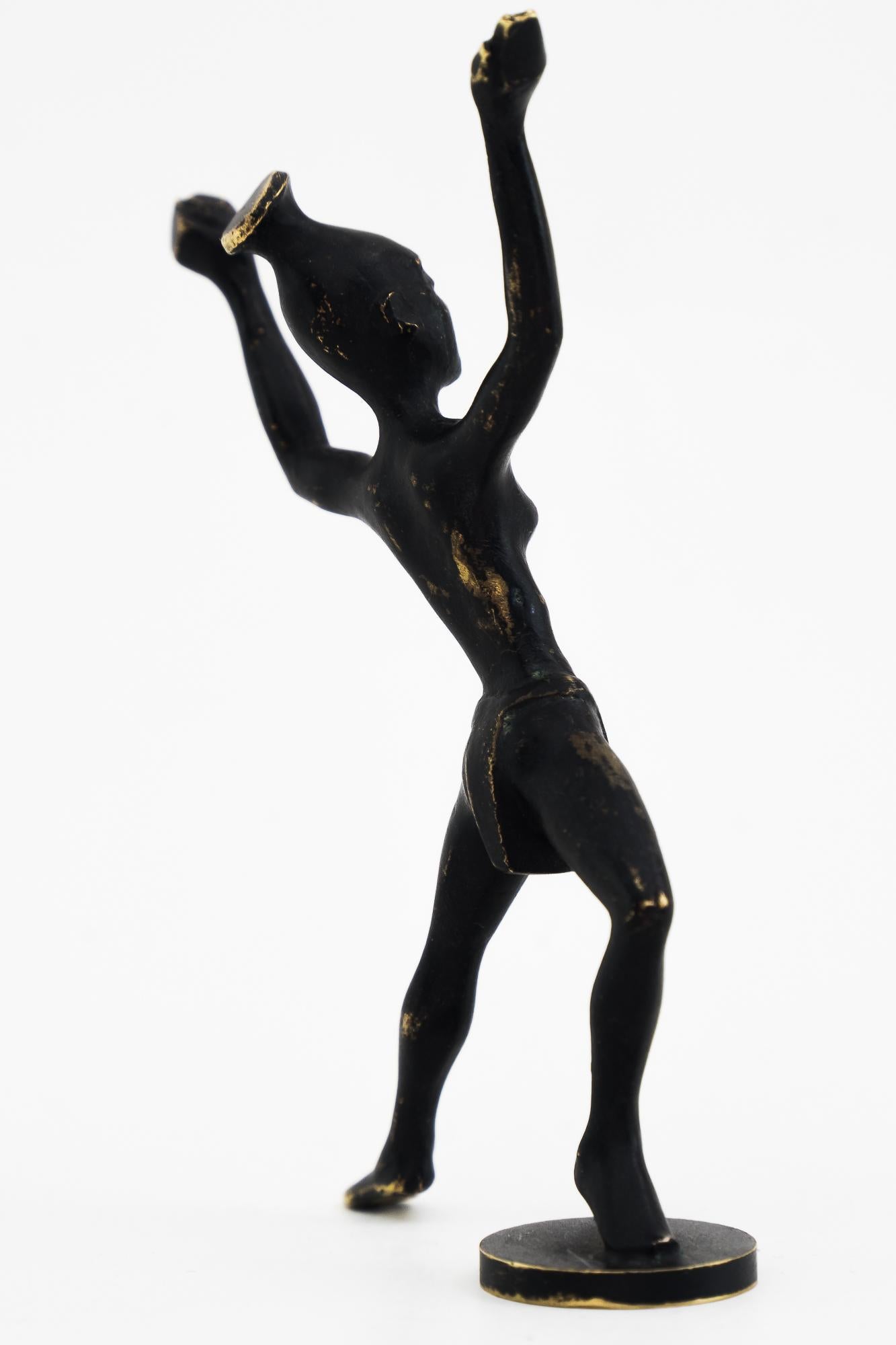 Mid-20th Century Small Dancing African Women Figurine by Richard Rohac, Vienna, Around 1950s For Sale