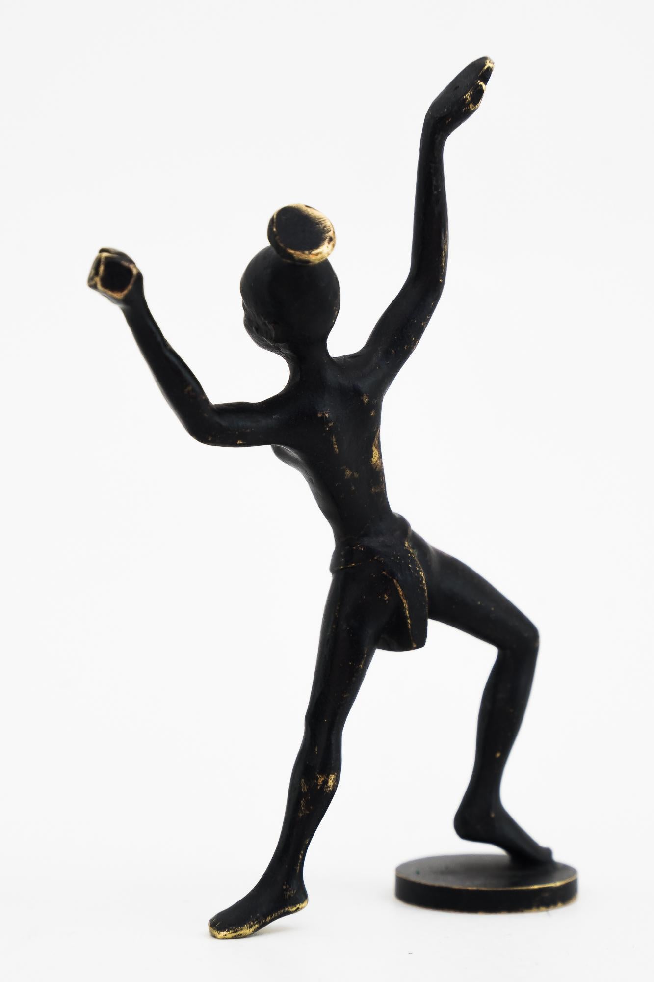 Brass Small Dancing African Women Figurine by Richard Rohac, Vienna, Around 1950s For Sale