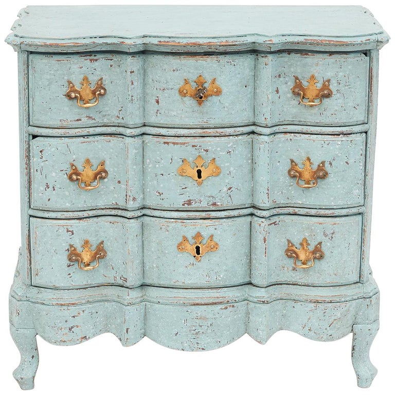 Small Danish 18th Century Baroque Chest Of Drawers In Decorative