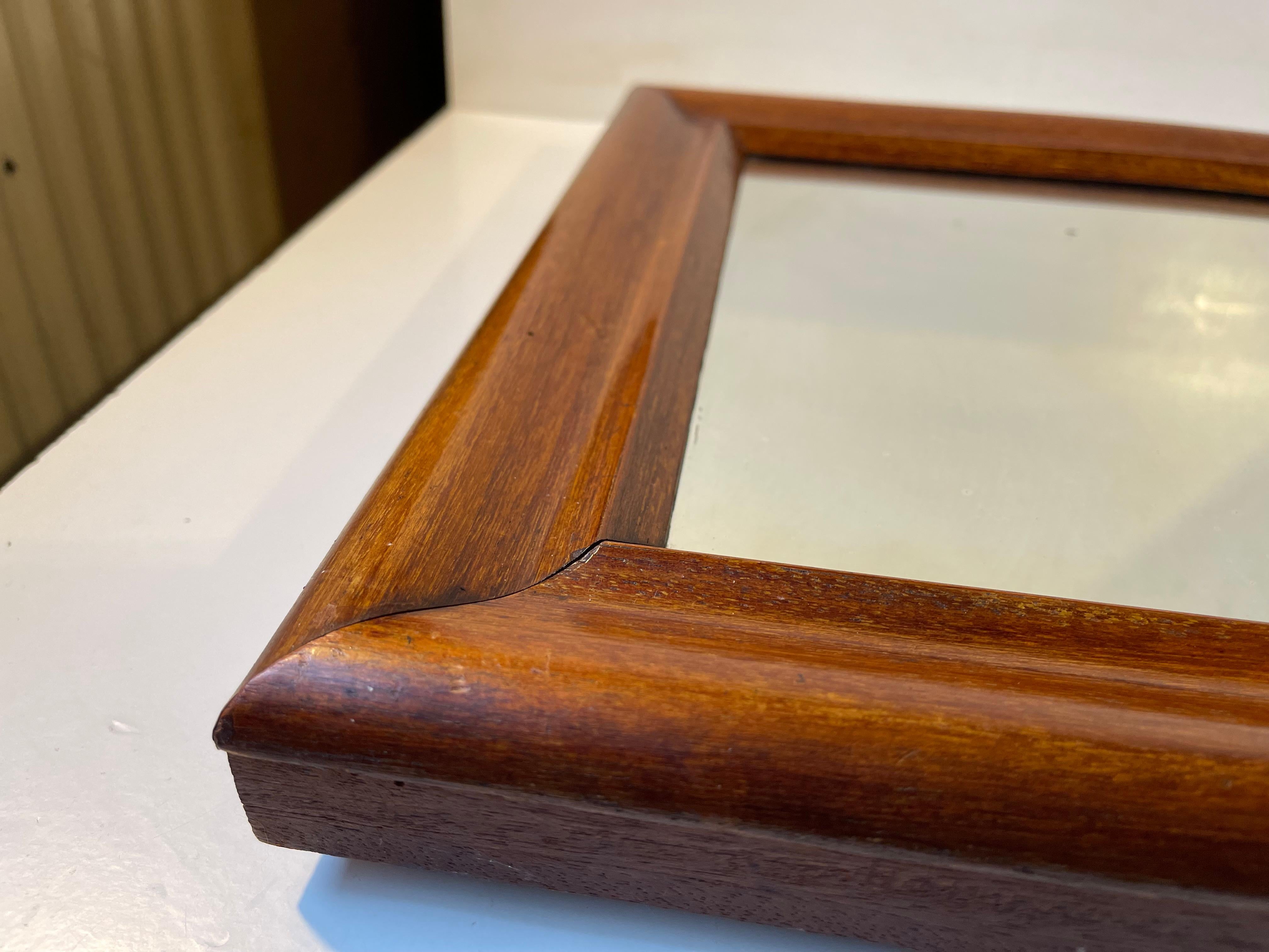 Small Danish Antique Mahogany Wall Mirror, 1900s In Good Condition For Sale In Esbjerg, DK
