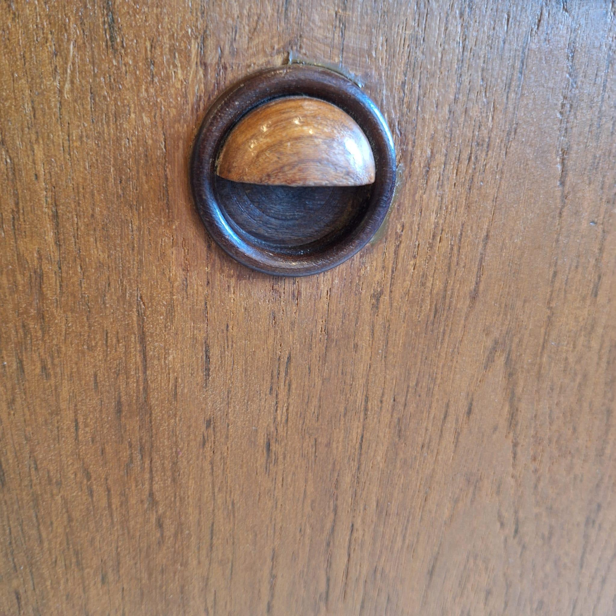 Small Danish bar cabinet in teak For Sale 1