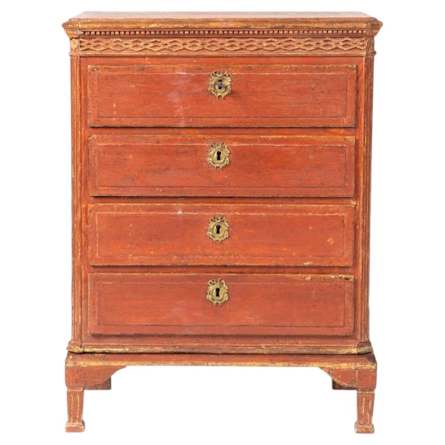 Petite commode danoise de style gustavien avec peinture corail d'origine