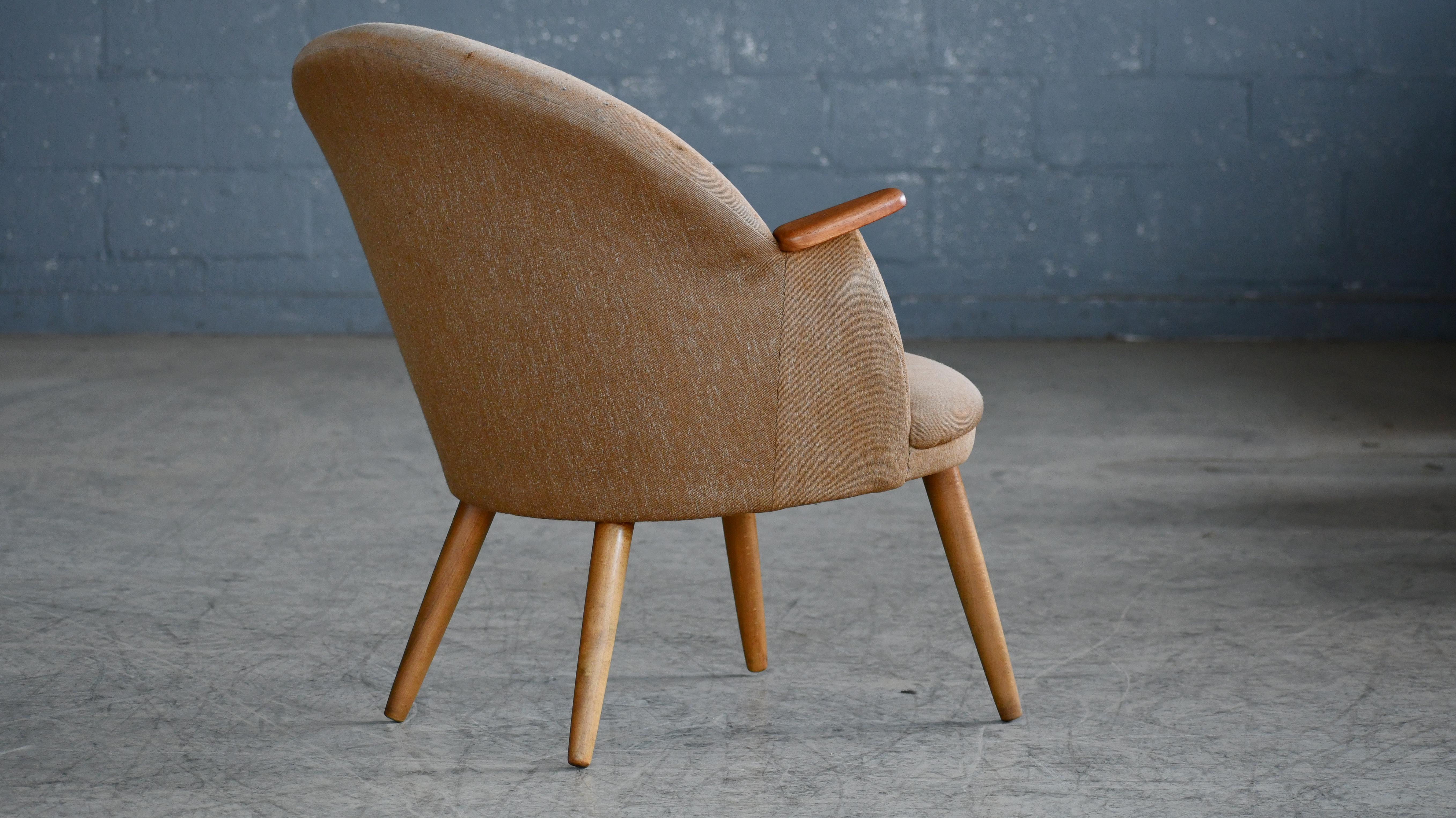 Wool Small Danish Mama Bear Style Lounge Chair attributed to Kurt Olsen, 1950s For Sale