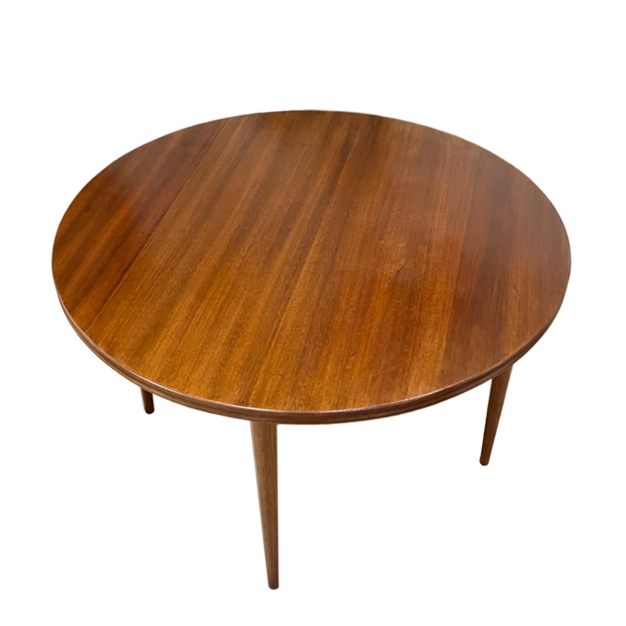 A simple but stylish design - this teak coffee table was made in Denmark in the 1960s. 

Please take a look at all the pictures to see the detail of the grain. 

Our restorer has re-polished this piece, so it's in great condition.

A classic piece