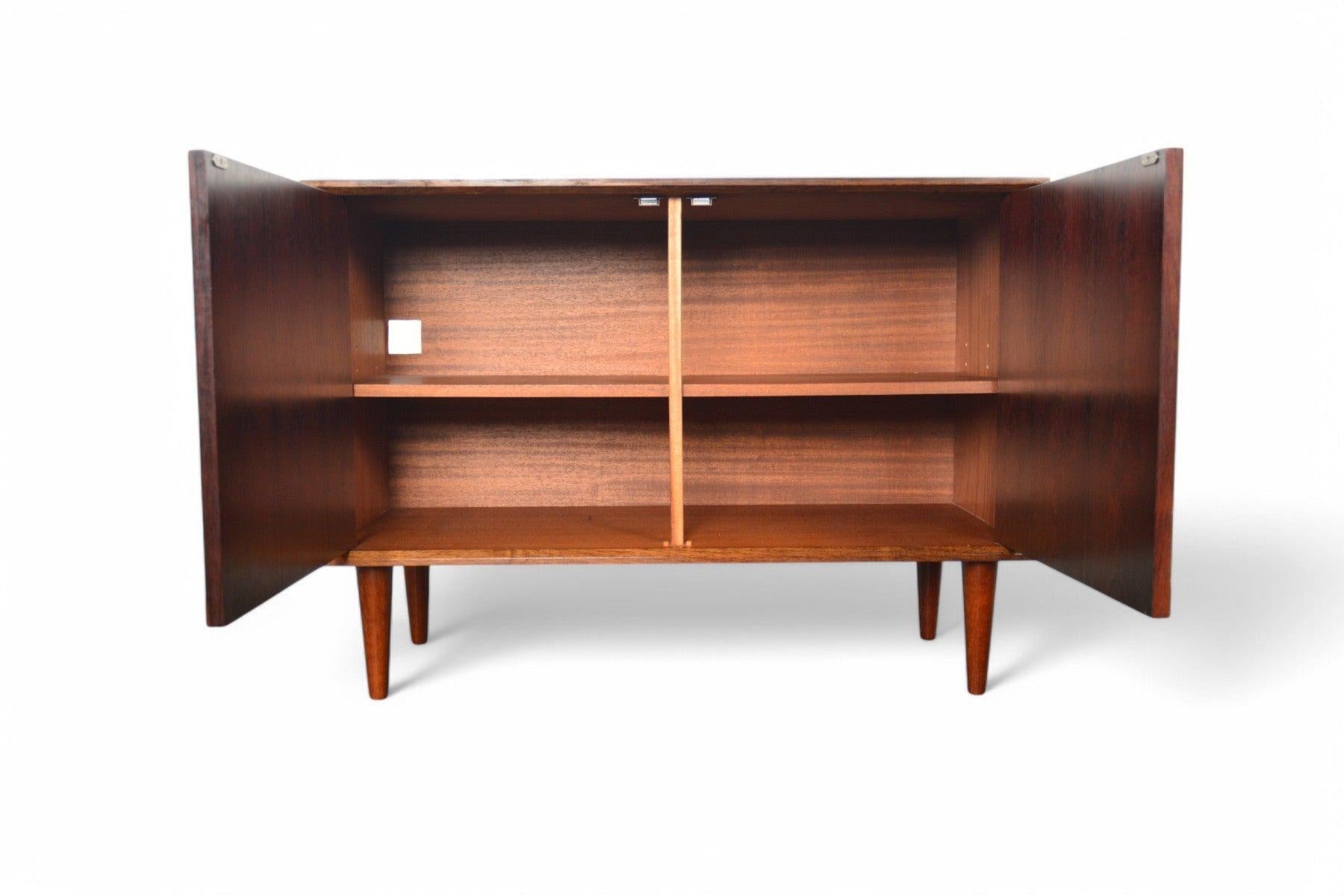 Danese Piccola credenza moderna danese in palissandro in vendita