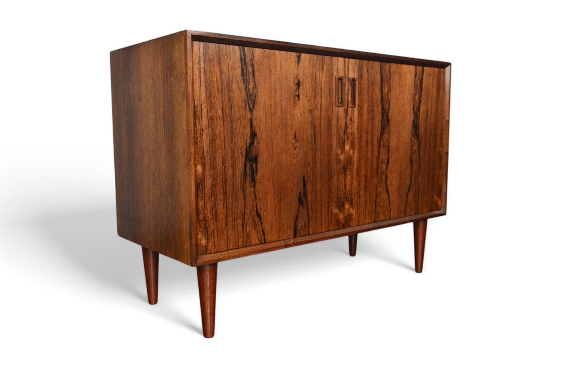 XX secolo Piccola credenza moderna danese in palissandro in vendita