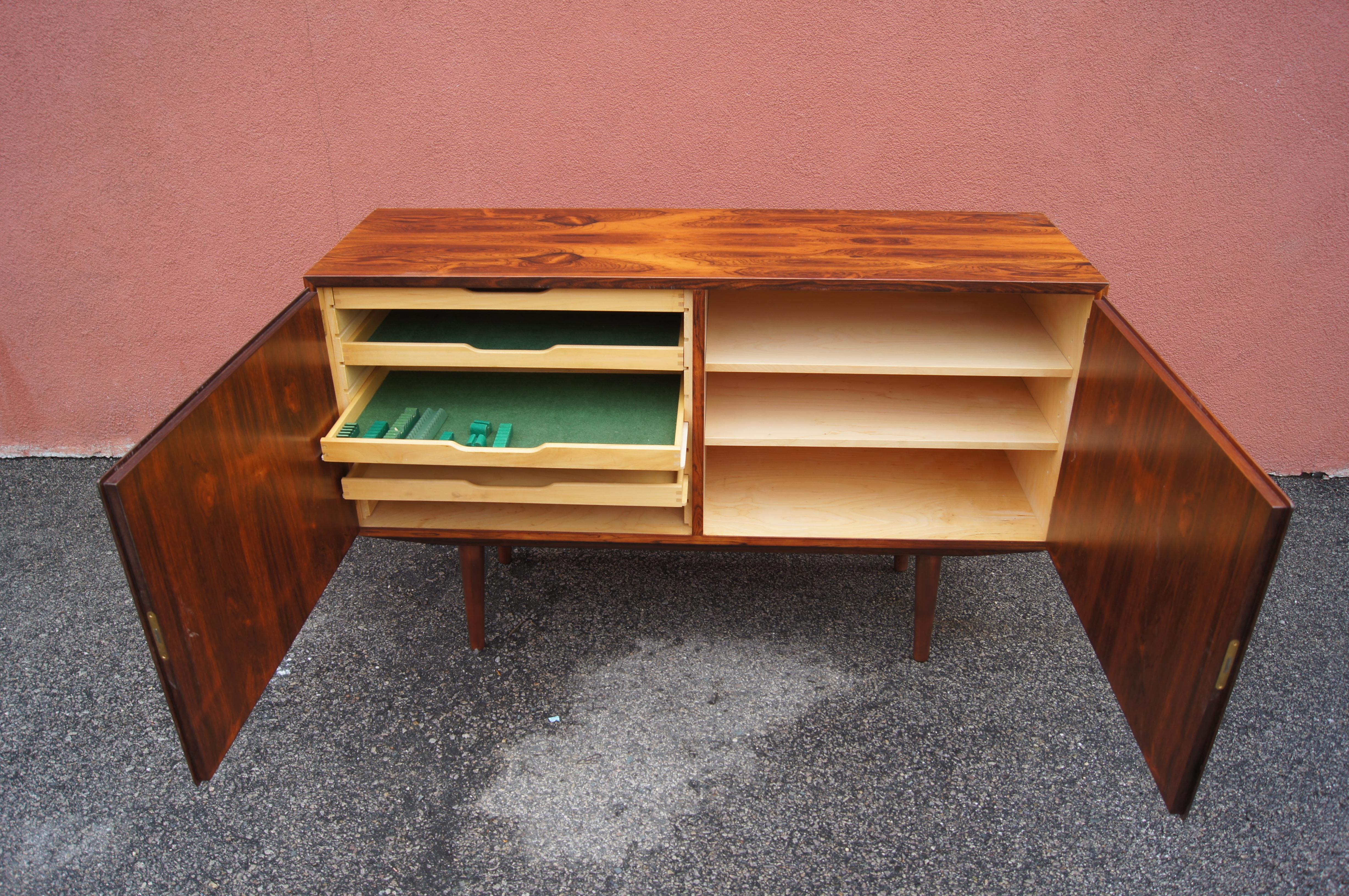 Small Danish Modern Rosewood Credenza For Sale 1