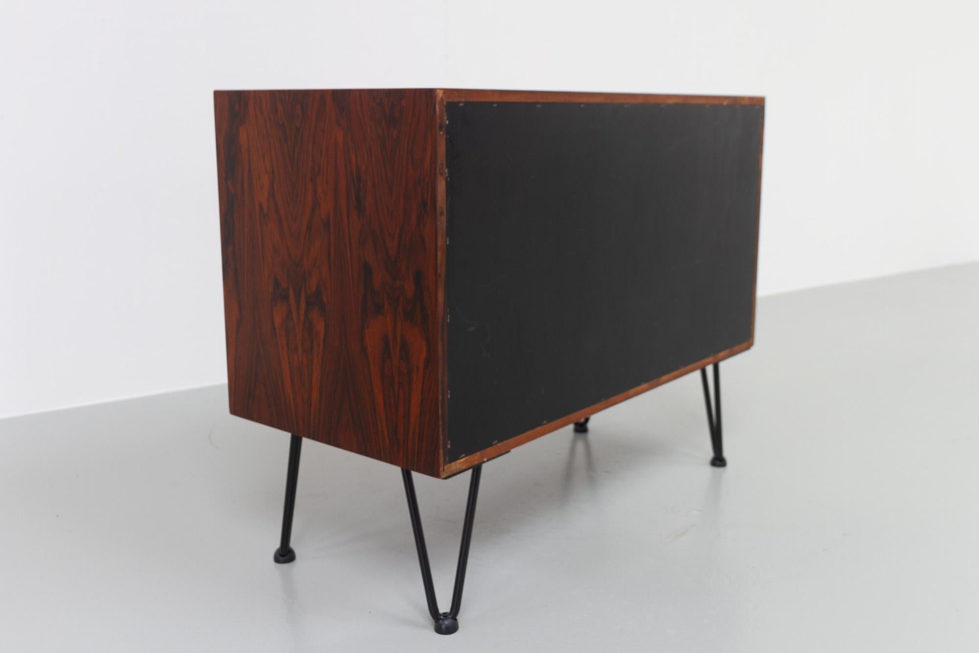 Modernes dänisches Sideboard aus Rosenholz von Poul Cadovius für Cado, 1960er Jahre im Angebot 4