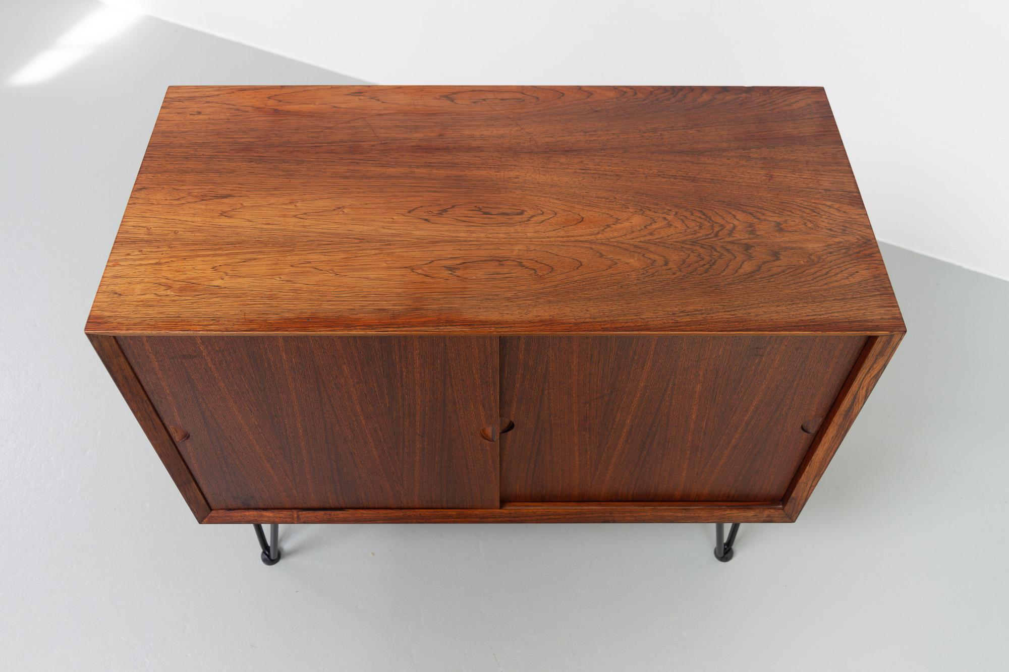Small Danish Modern Rosewood Sideboard by Poul Cadovius for Cado, 1960s In Good Condition For Sale In Asaa, DK