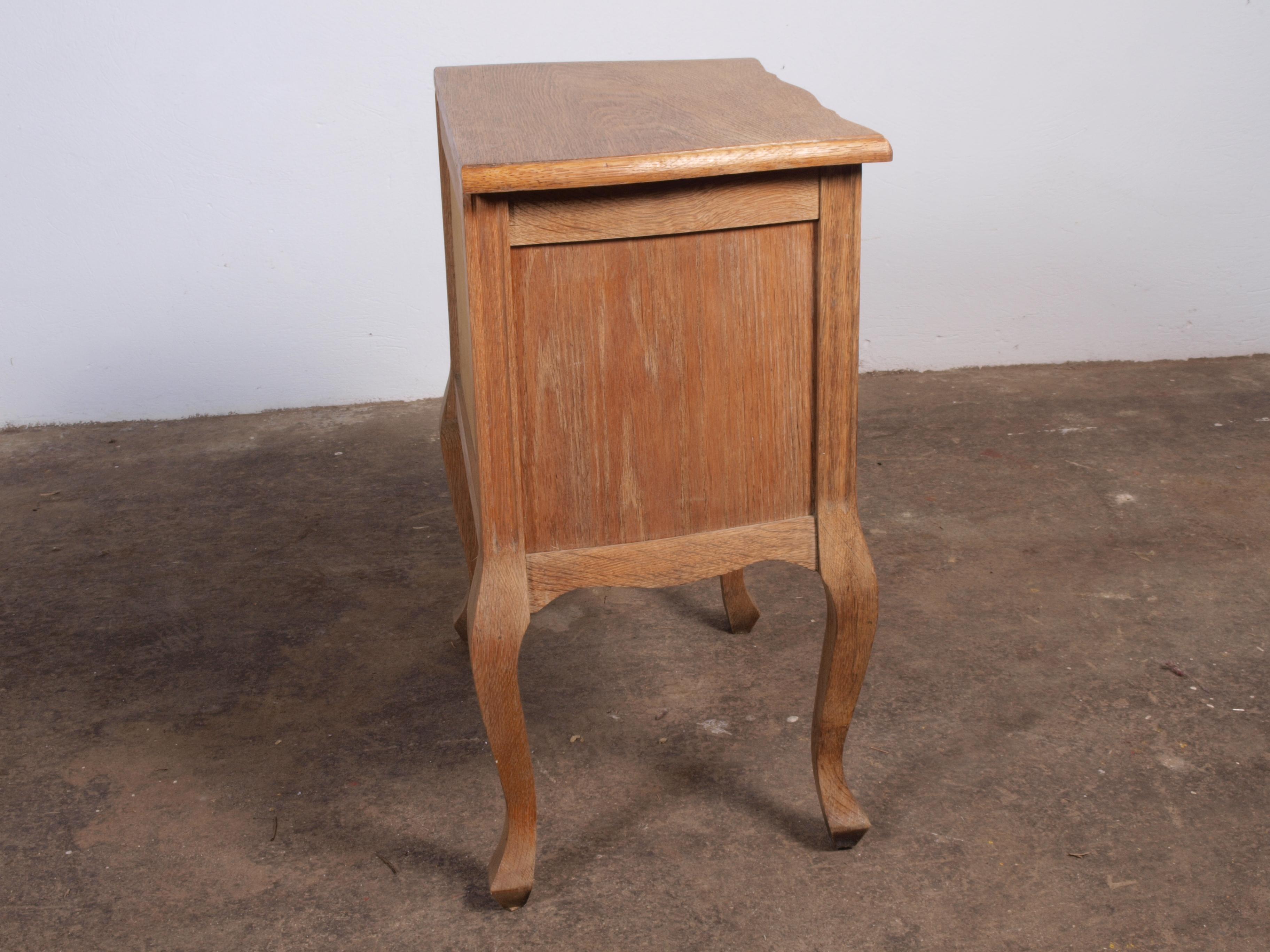 Small Danish Oak Cabinet 1960s Mid-century For Sale 3