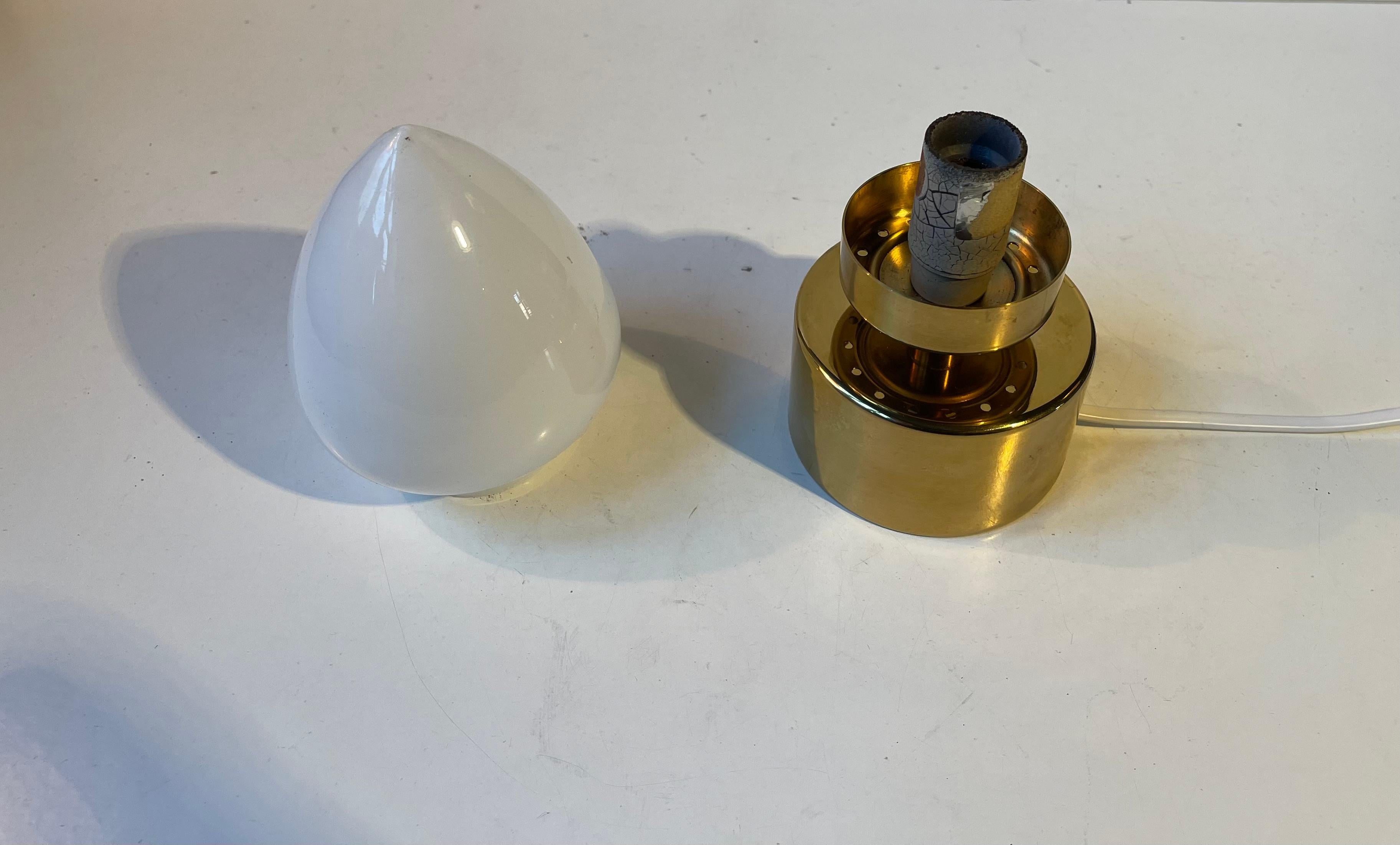 Late 20th Century Small Danish Ovoid Table Lamp by Lyskær Belysning, 1980s