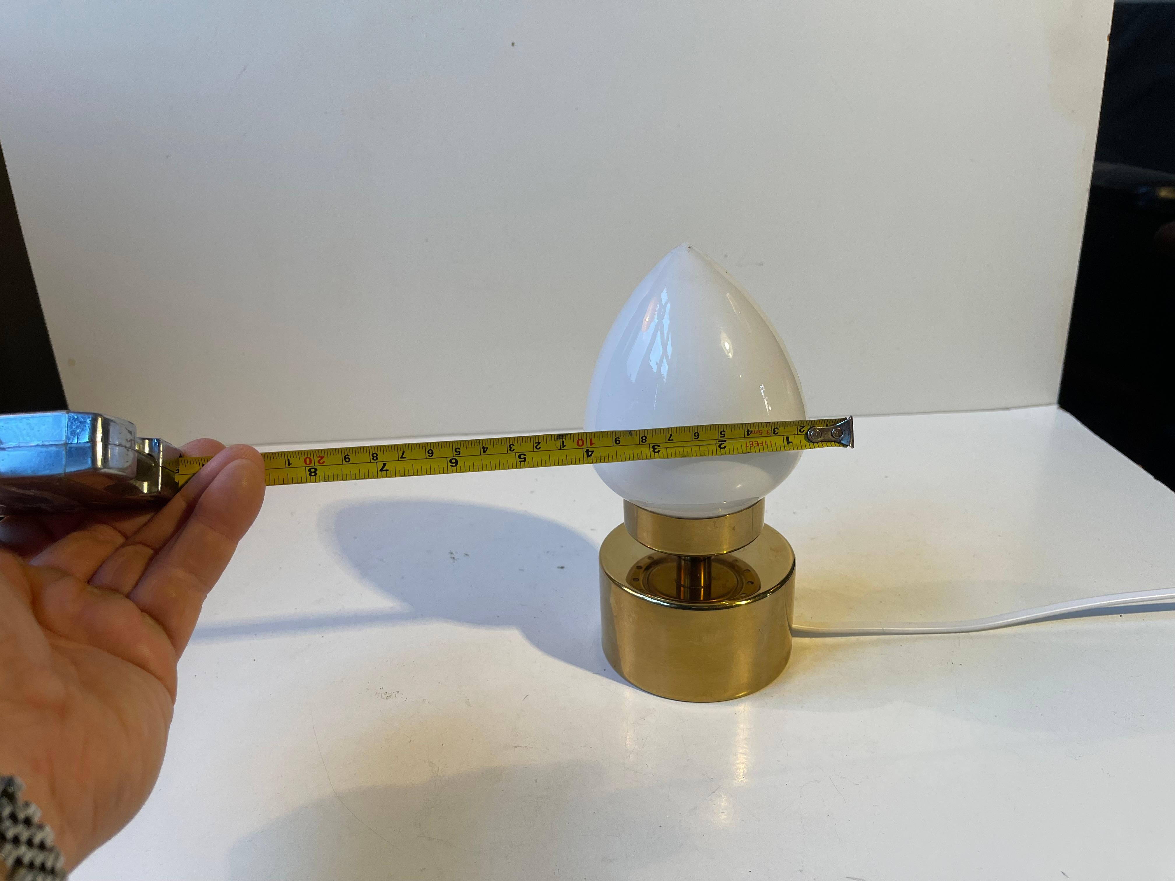 Small Danish Ovoid Table Lamp by Lyskær Belysning, 1980s 2