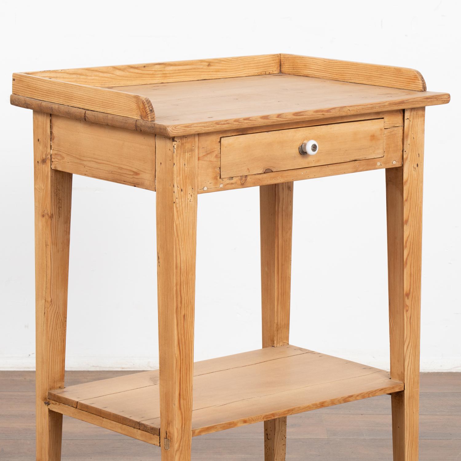 Small Danish Pine Side Table With Drawer, circa 1900's For Sale 1