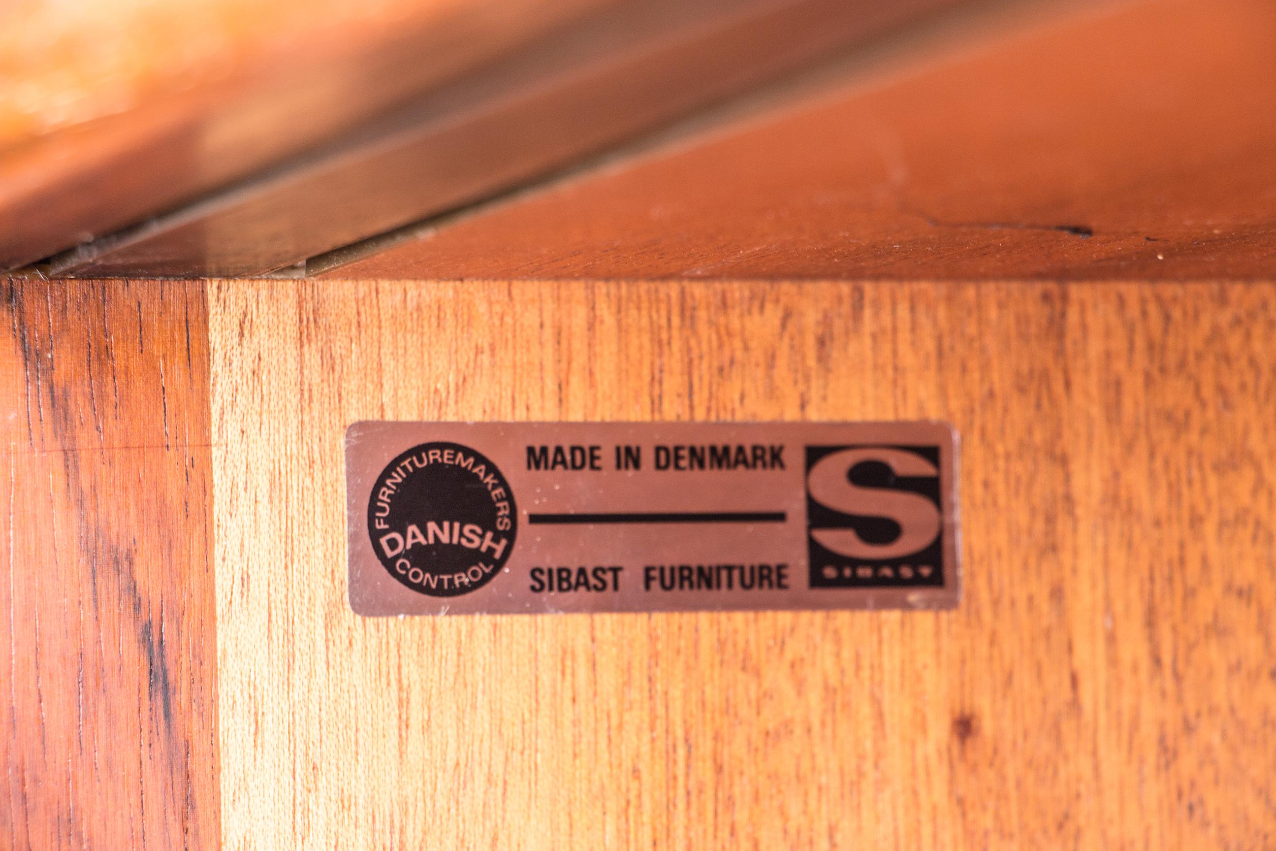 Small Danish Rosewood Sideboard by Arne Vodder for Sibast Furnitures 1960. 9