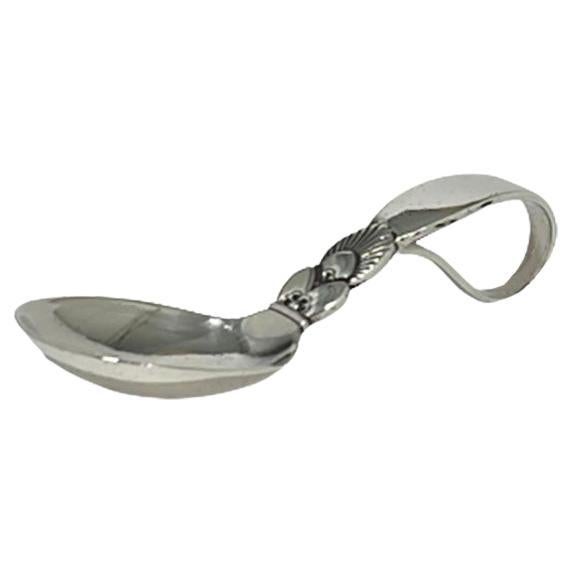 Piccolo cucchiaio da zucchero/da tè danese in argento Georg Jensen, modello Cactus, 1932