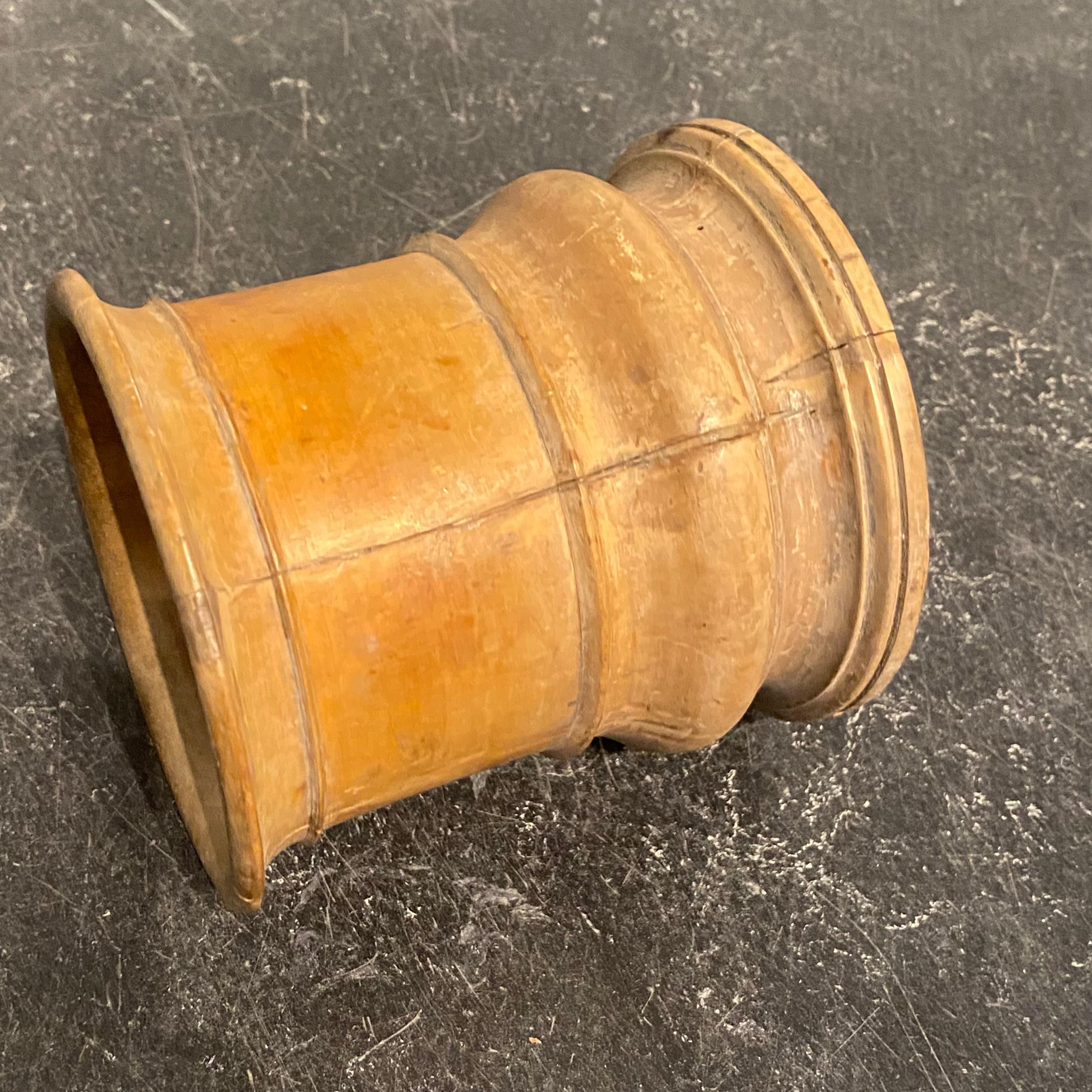 Small Danish Wooden Tobacco Jar, circa 1800-1825 For Sale 4