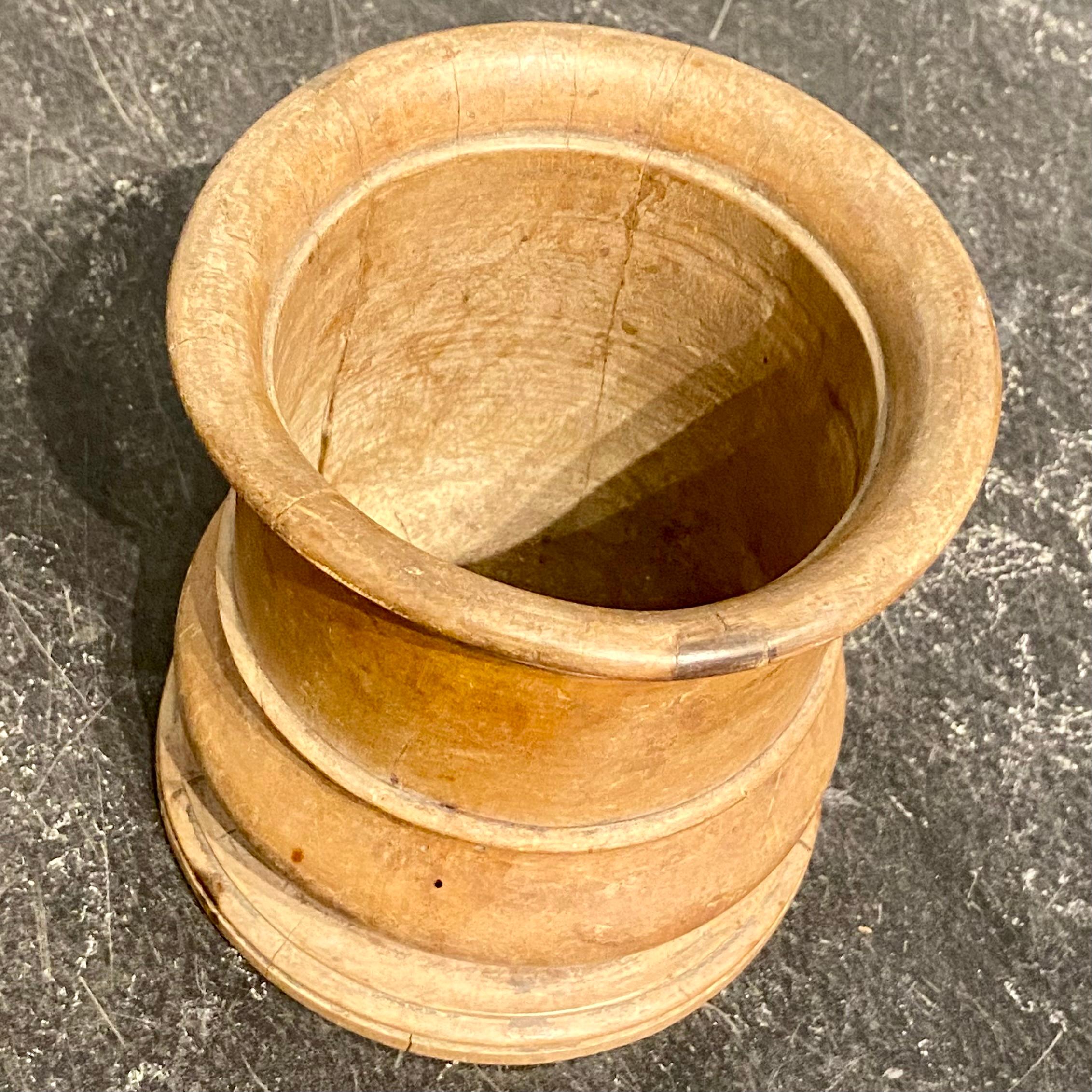 Small Danish Wooden Tobacco Jar, circa 1800-1825 For Sale 2