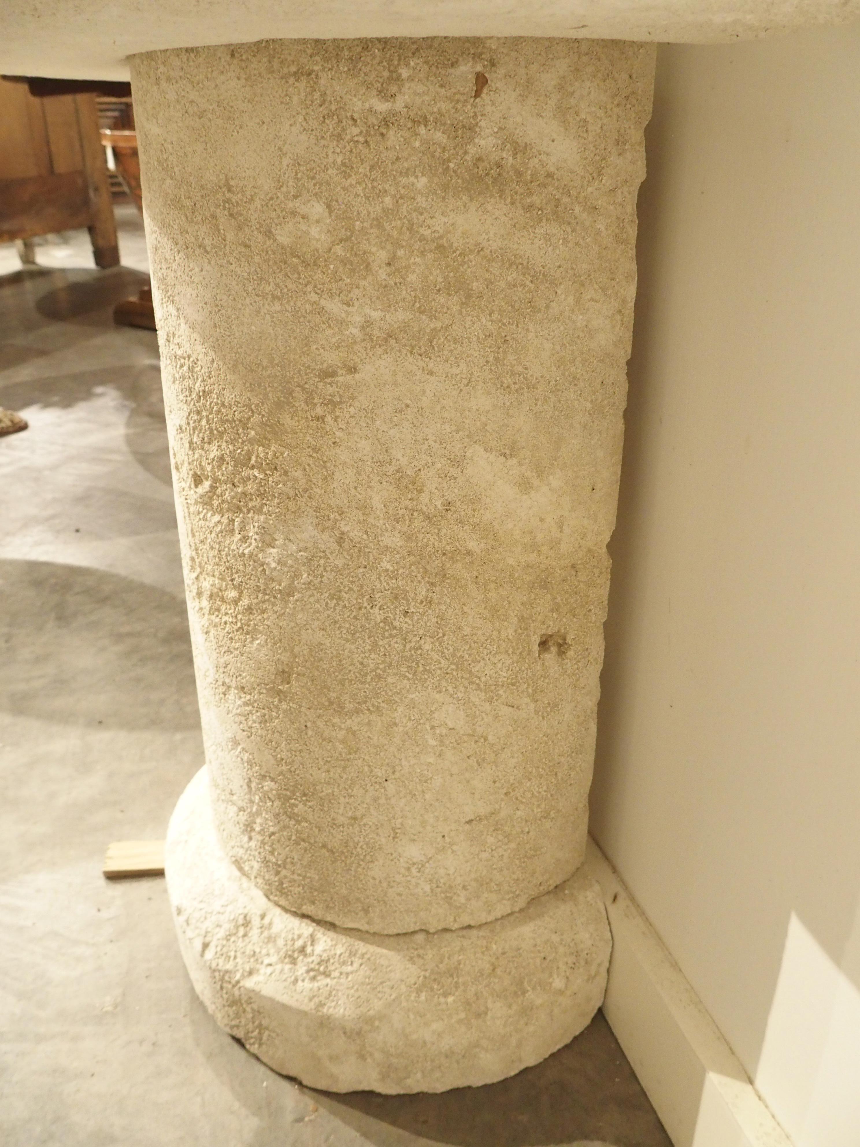 Small Demilune Console Table in Carved Limestone from Provence, France For Sale 3