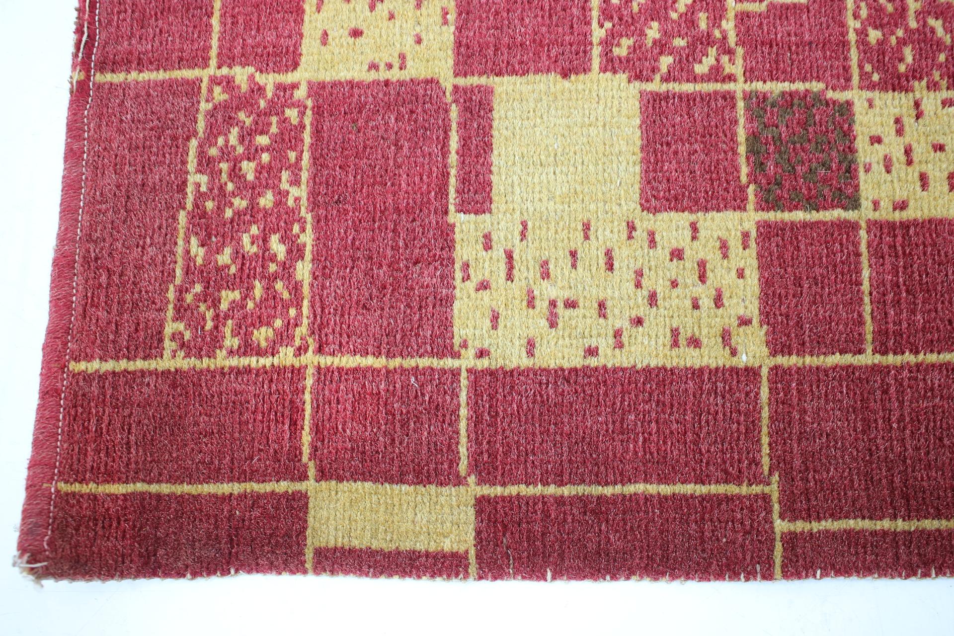 Mid-Century Modern Small Design Carpet or Rug, Czechoslovakia, 1960s For Sale