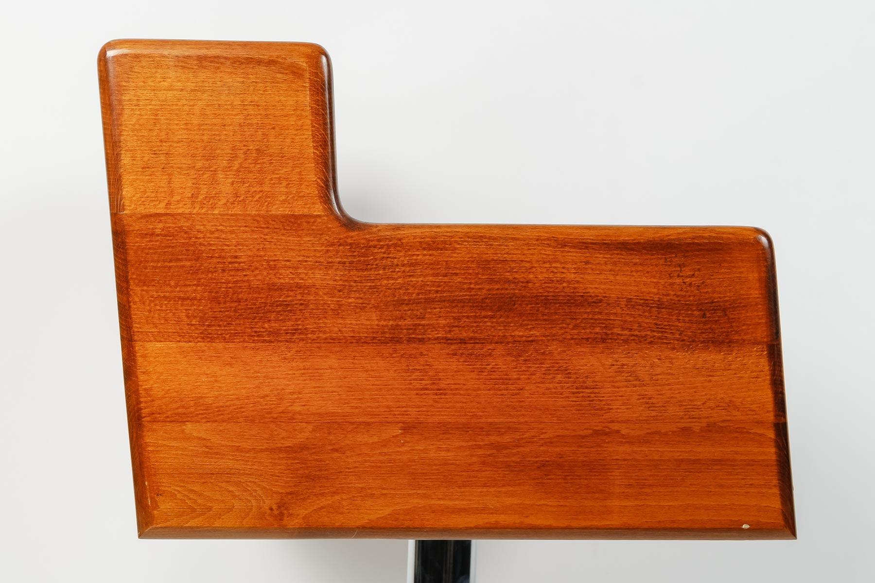 Kleiner Schreibtisch, 1970. (Französisch)