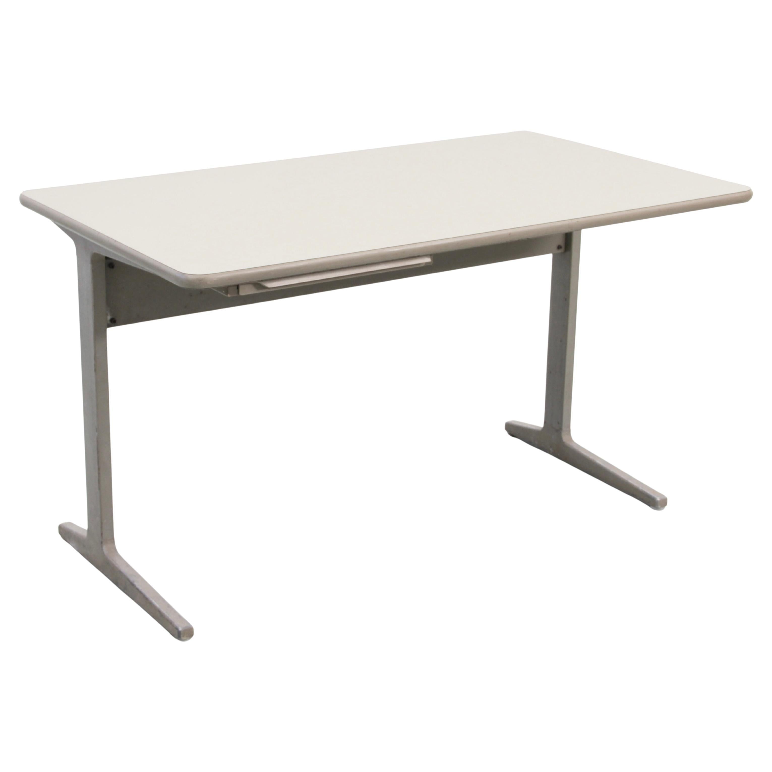 Escritorio pequeño de la serie "Action Office" de George Nelson para Herman Miller en venta