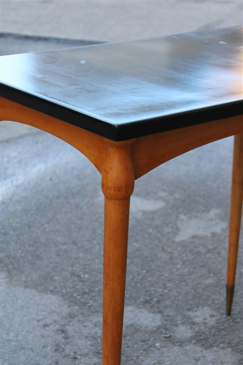 Small Desk in Maple and Walnut with Brass Design Midcentury Italian Design In Good Condition In Palermo, Sicily