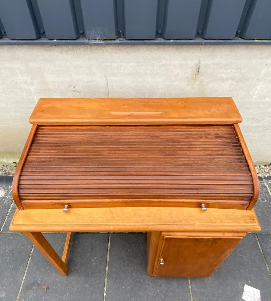 Mid-Century Modern Small Desk, Kids Desk or Writing Table by Torck, 1950s For Sale