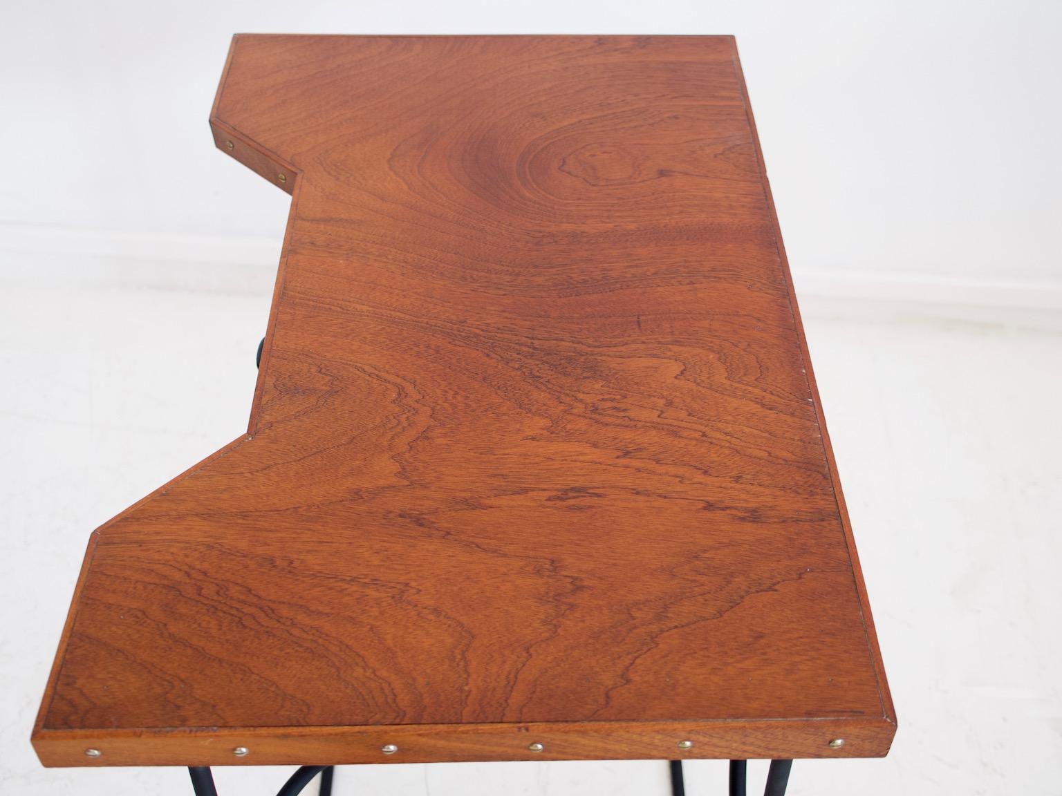 Small Desk or Console Table with Black Steel Frame and Mahogany Top In Good Condition In Madrid, ES