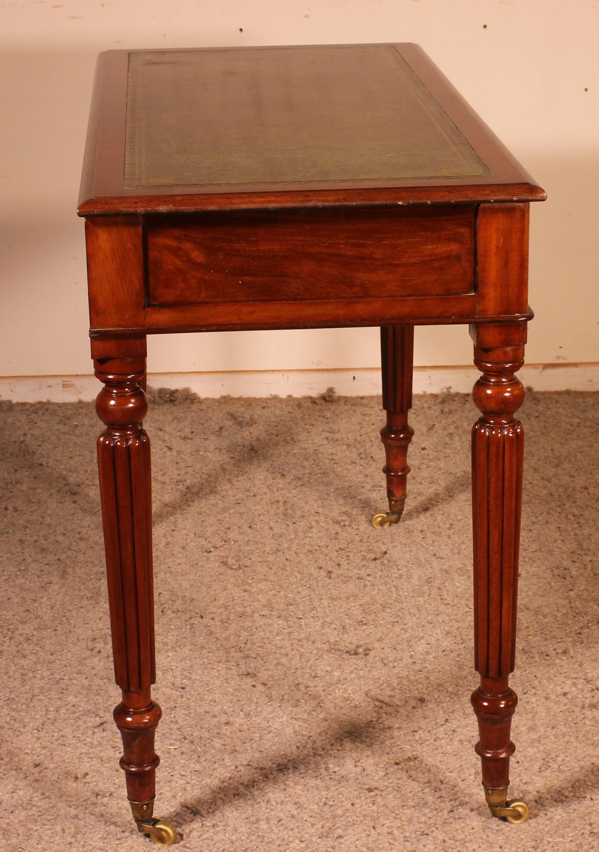 Mahogany Small Desk / Writing Table Inmahogany from the 19th Century