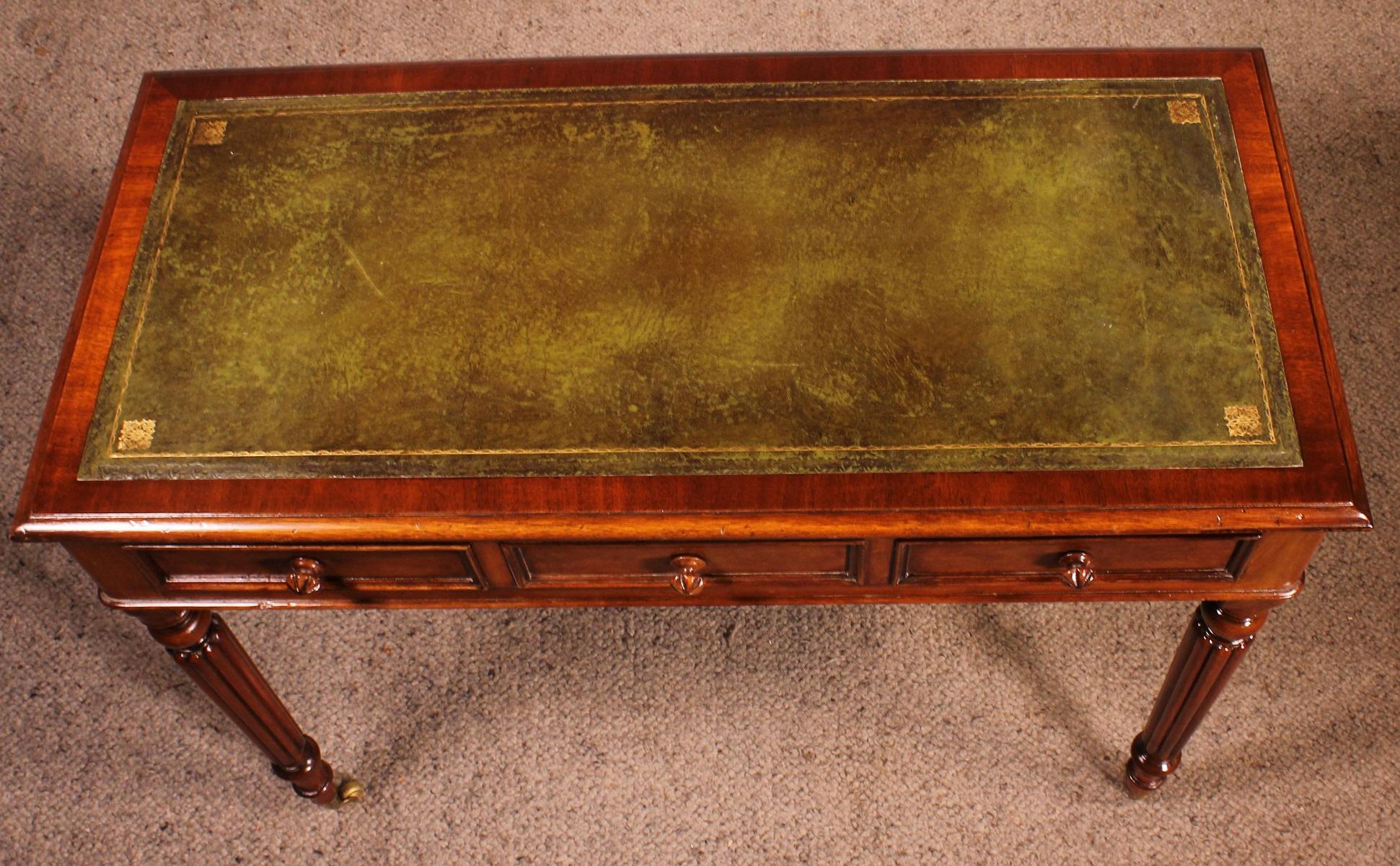 Small Desk / Writing Table Inmahogany from the 19th Century 2