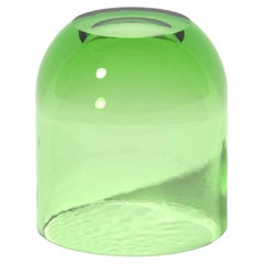 Petite table d'appoint Dew Drop en résine translucide Greene & Greene Greene, par Ian Cochran