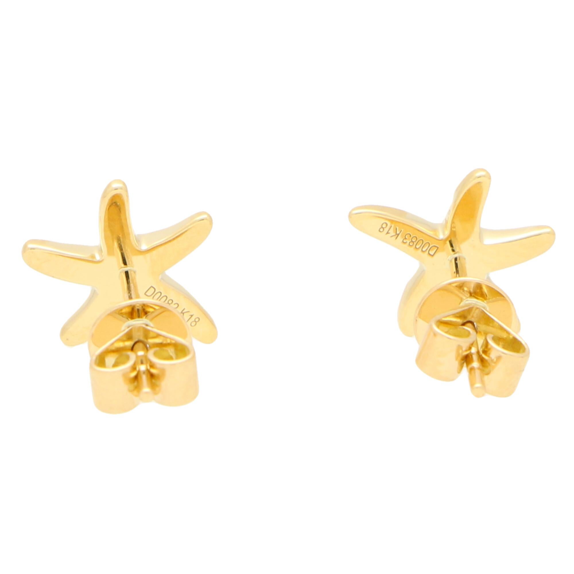 Round Cut Small Diamond Starfish Stud Earrings Set in 18 Karat Yellow Gold For Sale