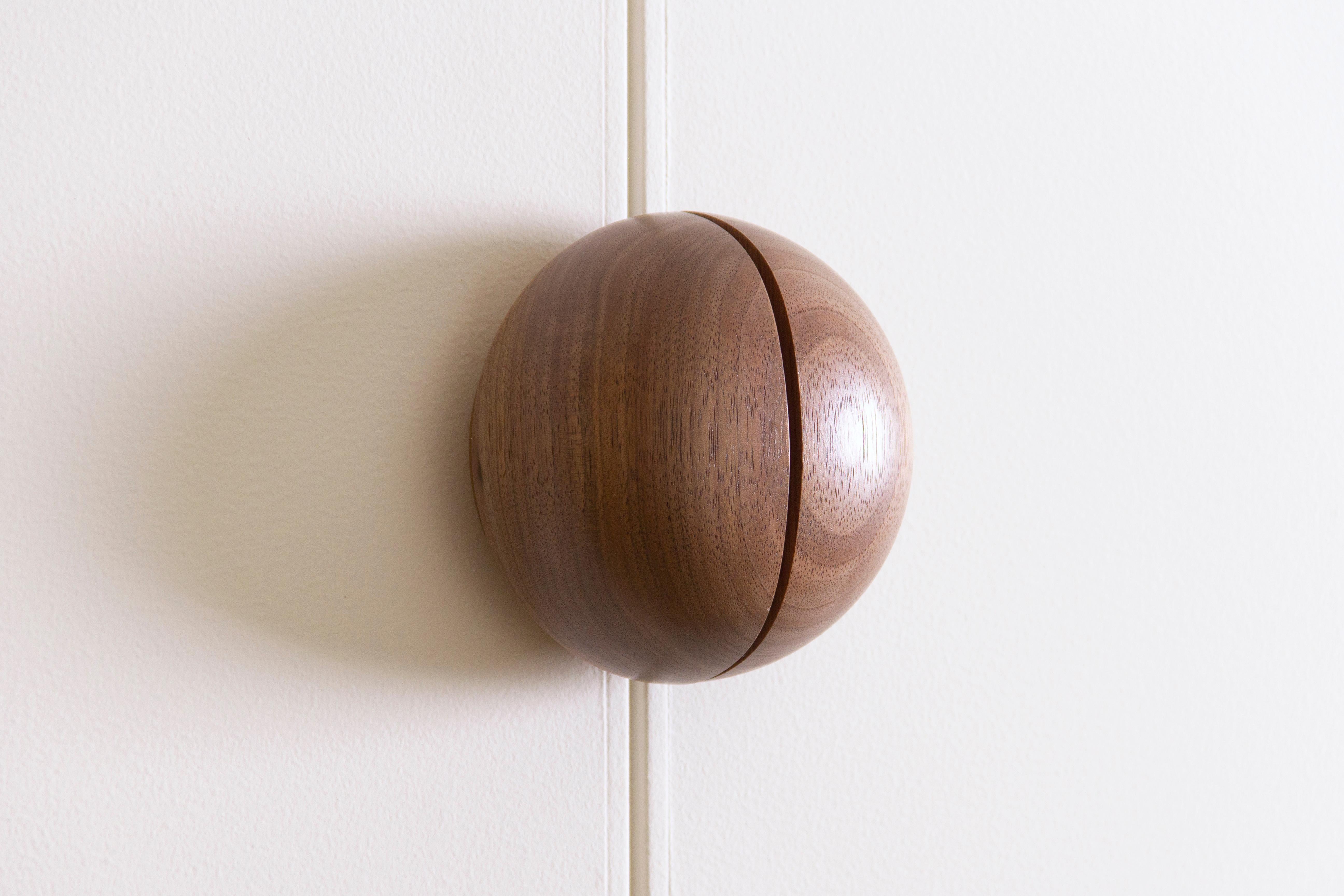 Solid walnut handles for double doors (must open outwards). Sold with appropriate length screws for mounting, so please inform us of the width of your doors after ordering.

Materials: Walnut, brass screws

Also available in a larger size